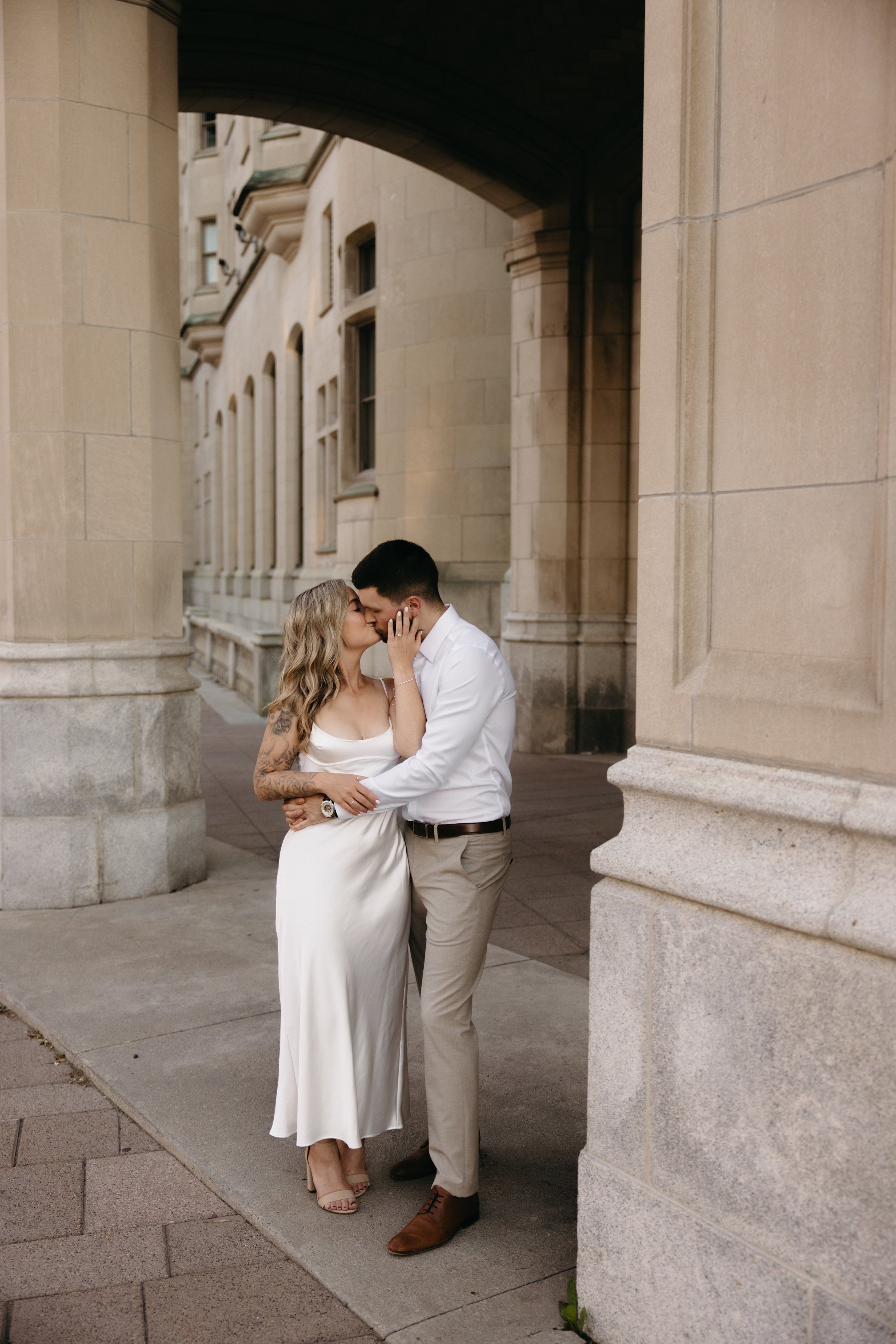 ottawa-downtown-engagement-session-0047.jpg