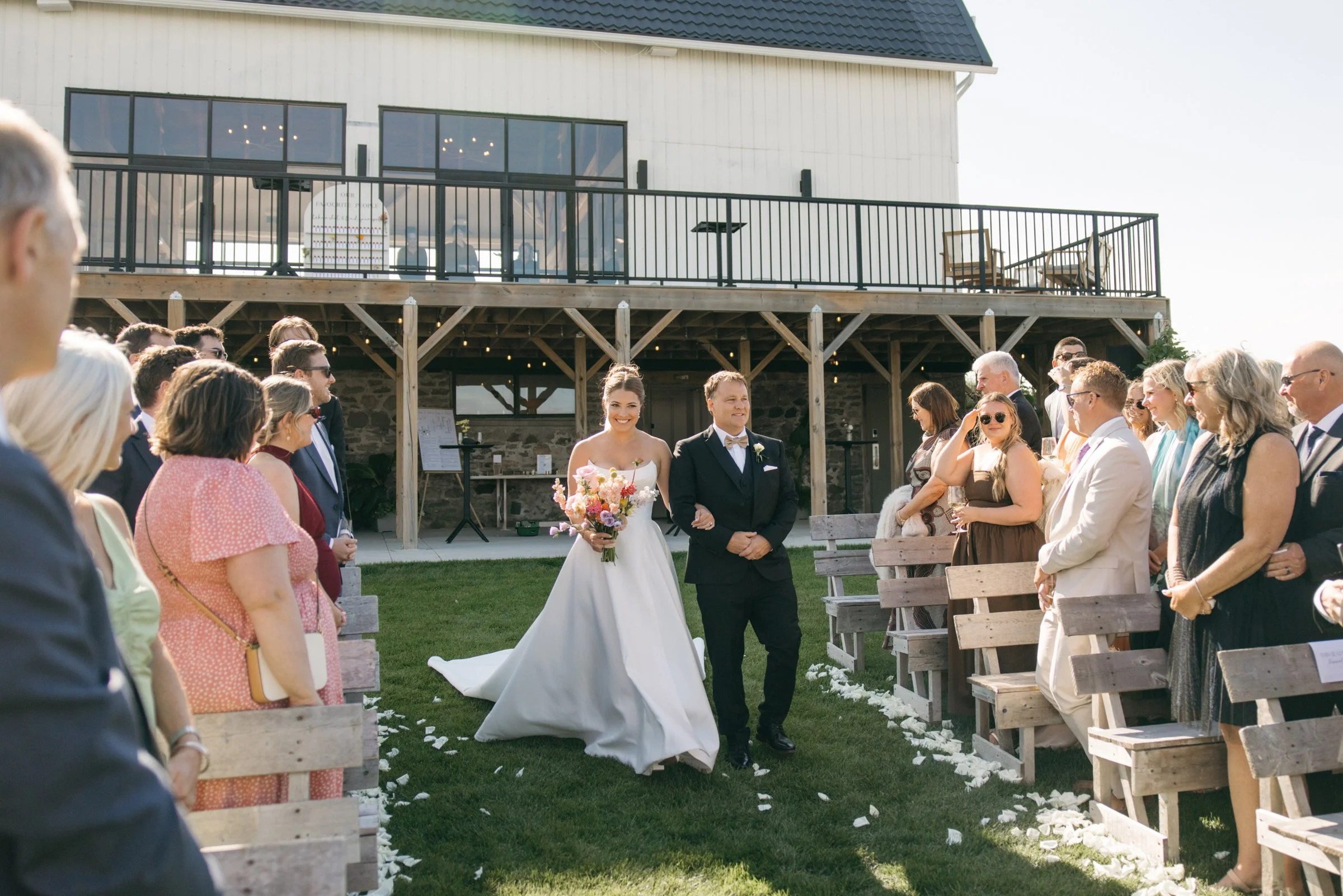 The Brighthouse Farm Wedding - Tracy Grace