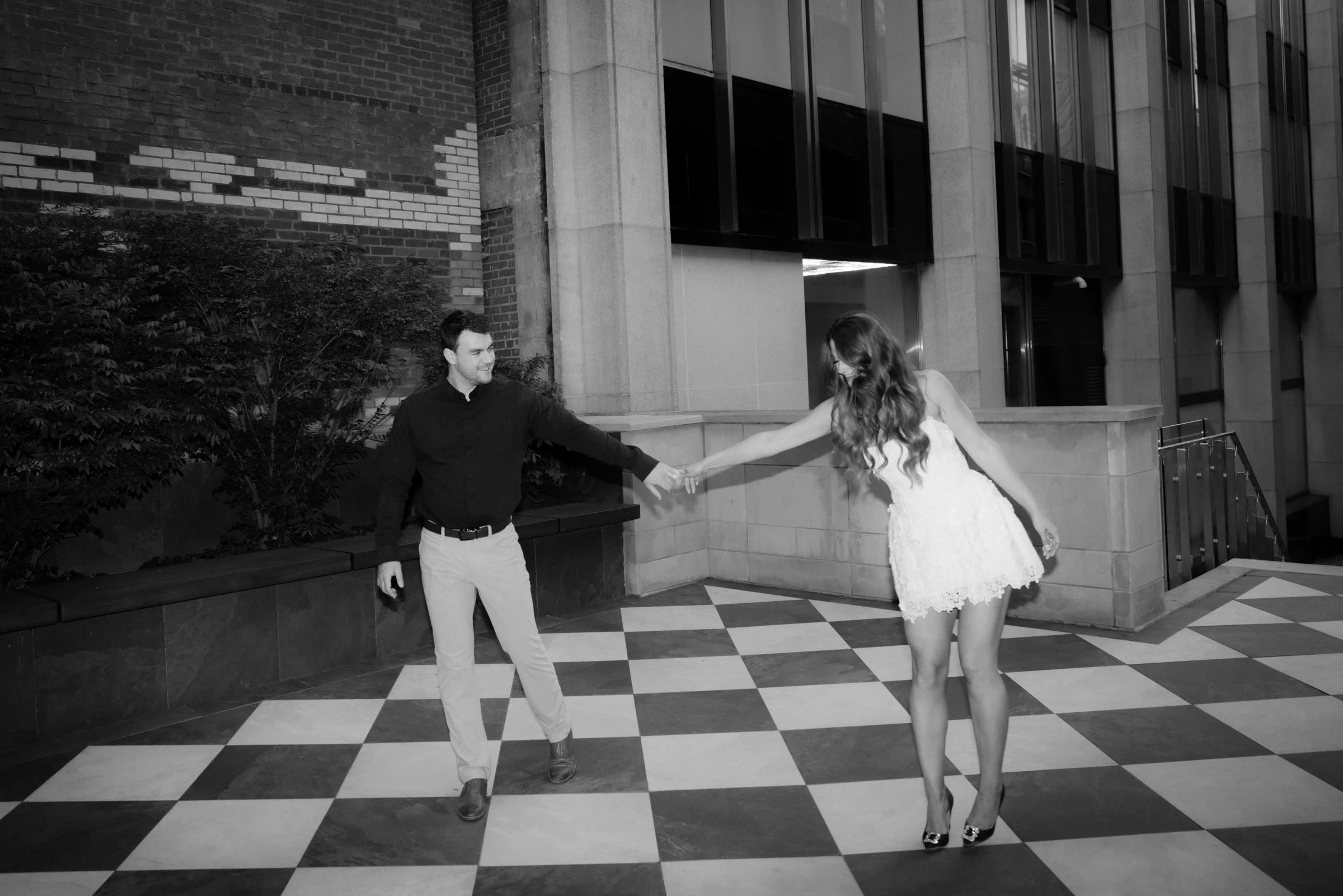 downtown-ottawa-engagement-session-kr-0039.jpg