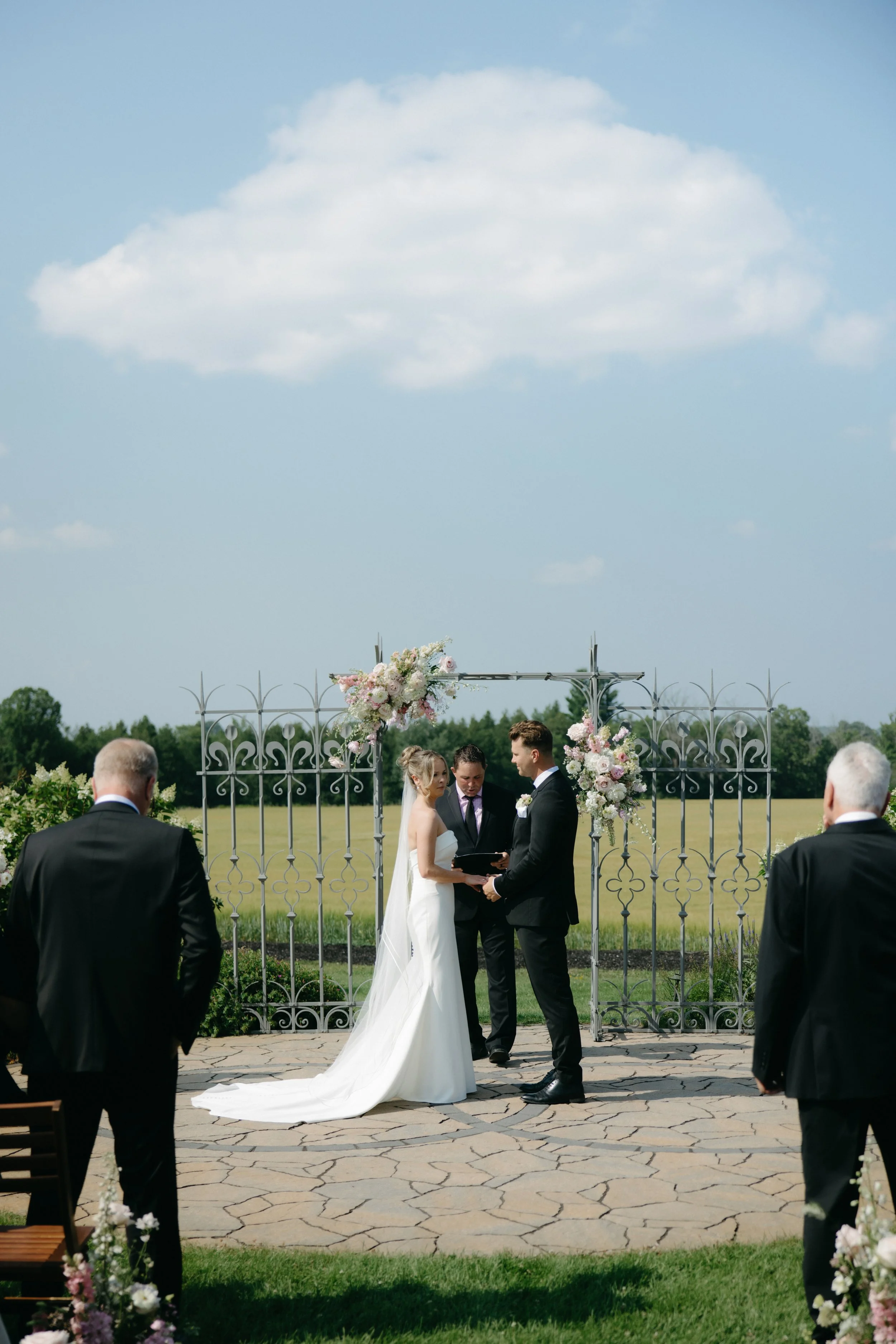 GraceAndGold-JA-WED-0543.jpg
