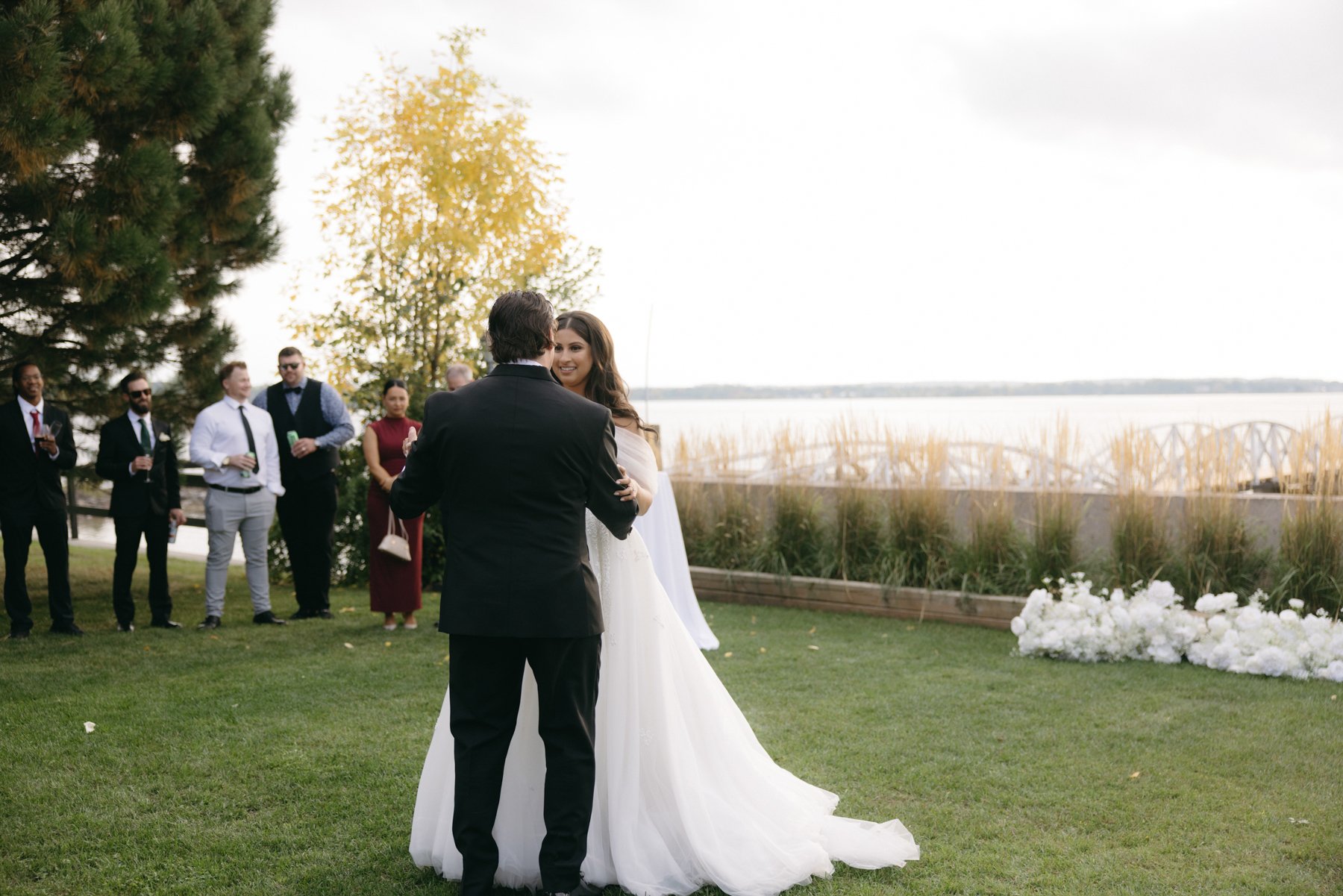 britannia-yacht-club-wedding-mn-0162.jpg