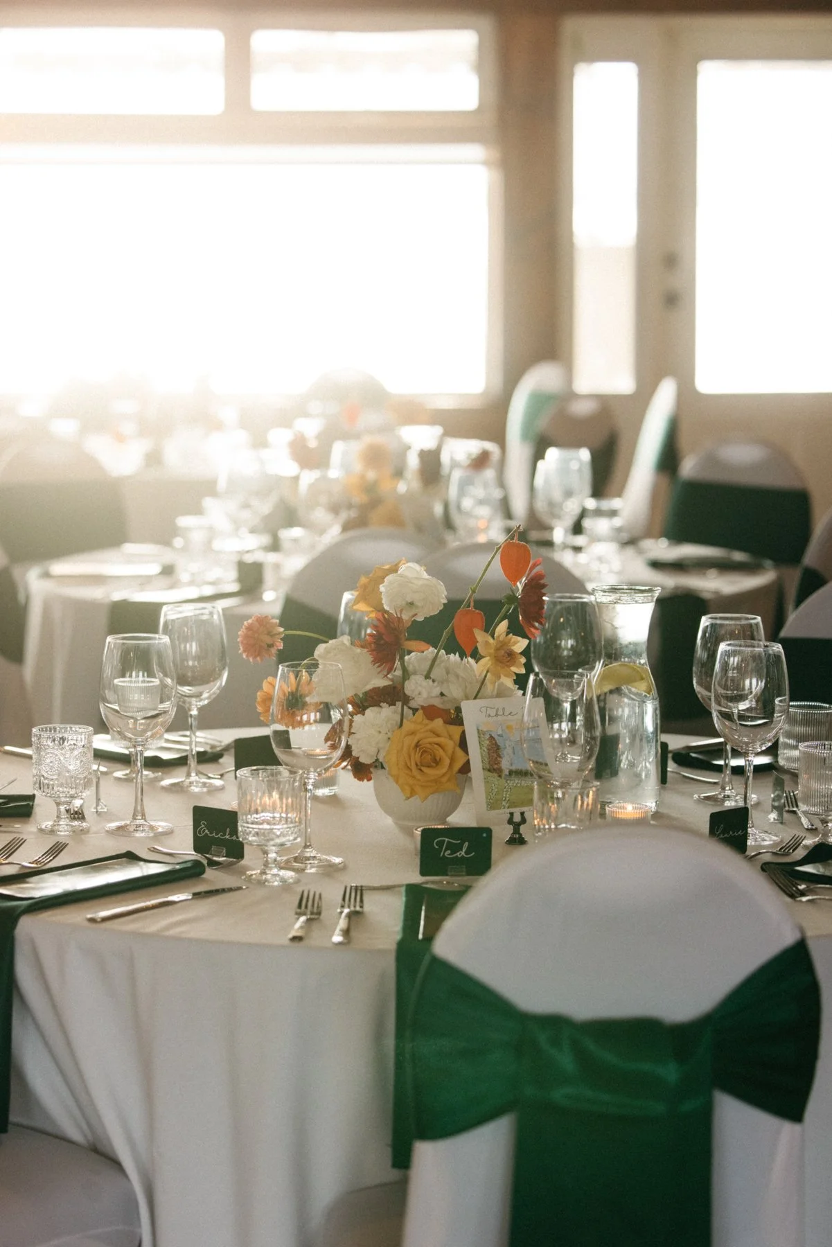 britannia-yacht-club-wedding-mn-0200.jpg