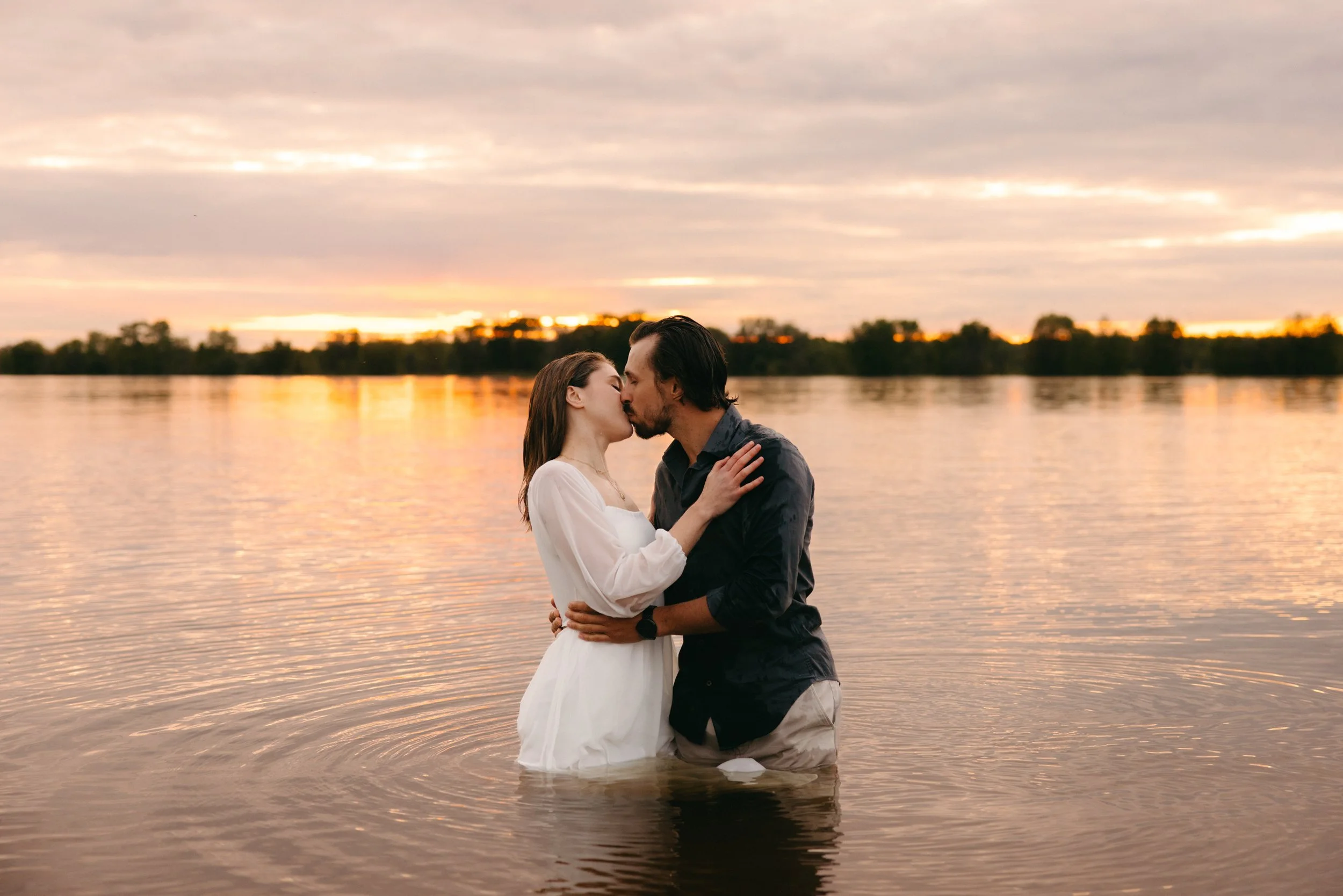 petrie-island-engagement-session-0113.jpg