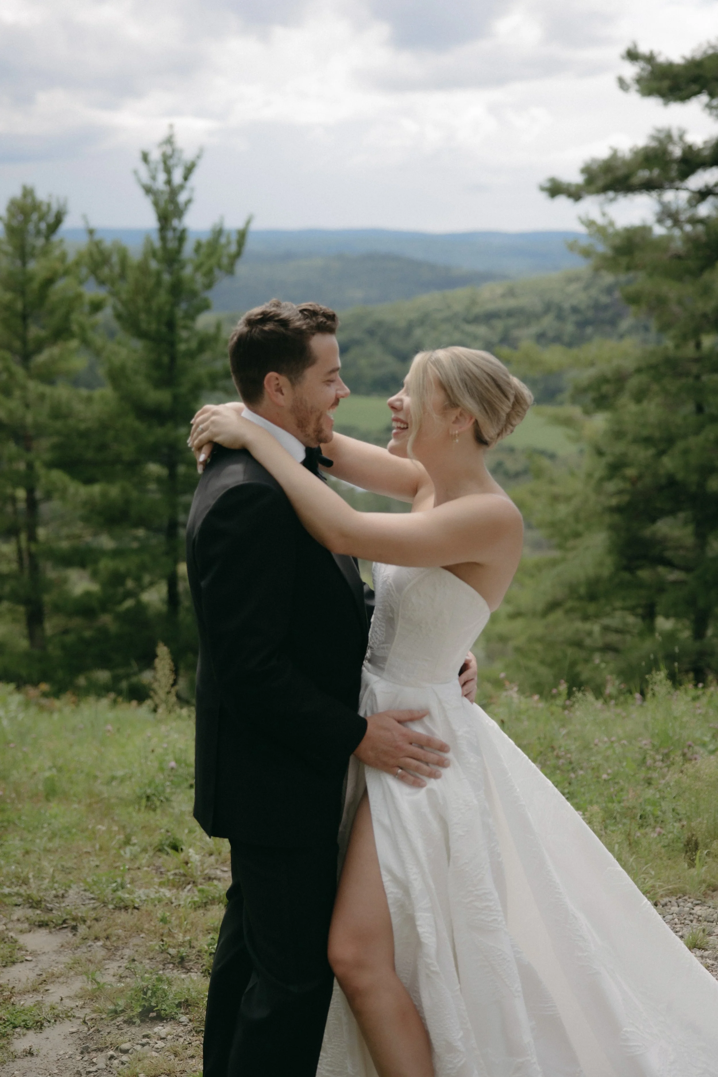 GraceAndGold-VJ-WED-0386.jpg