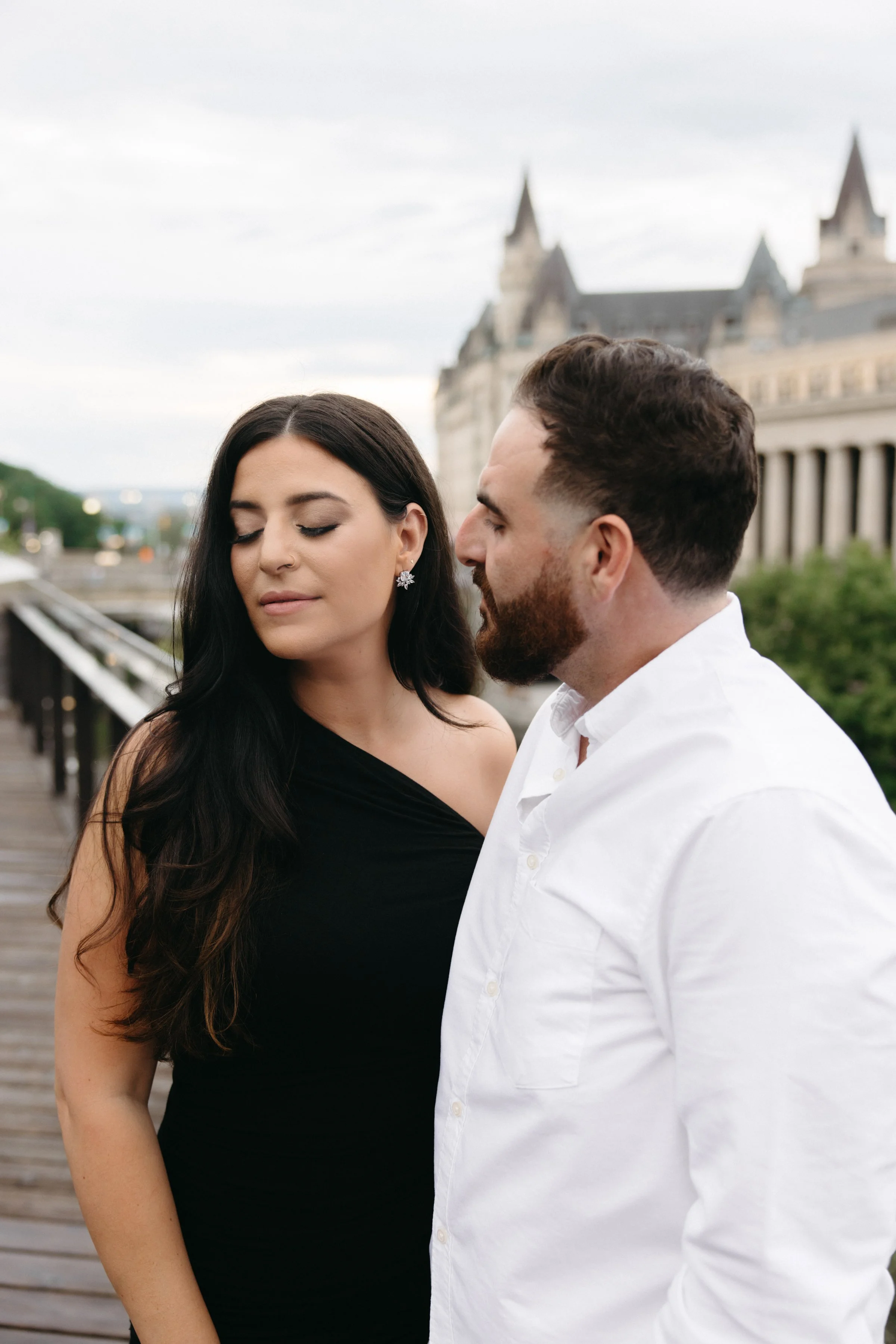 ottawa-downtown-engagement-session-0022.jpg