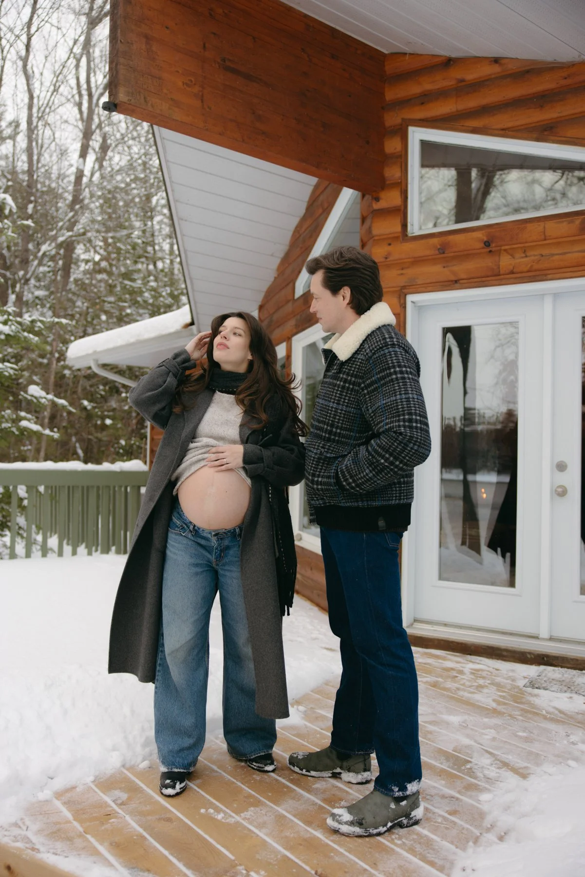 Ottawa-Maternity-Session-Cottage-0117.jpg