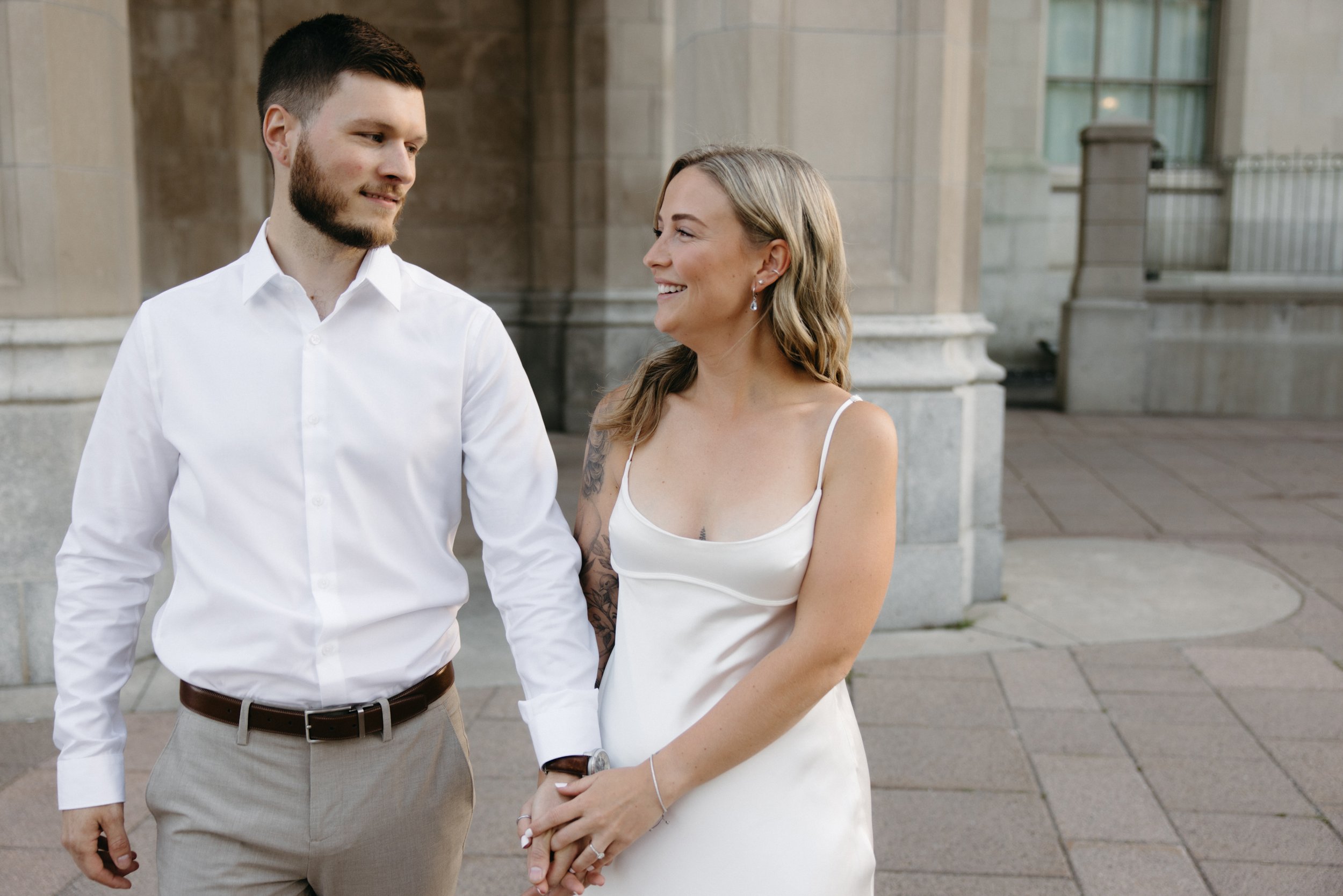 ottawa-downtown-engagement-session-0018.jpg