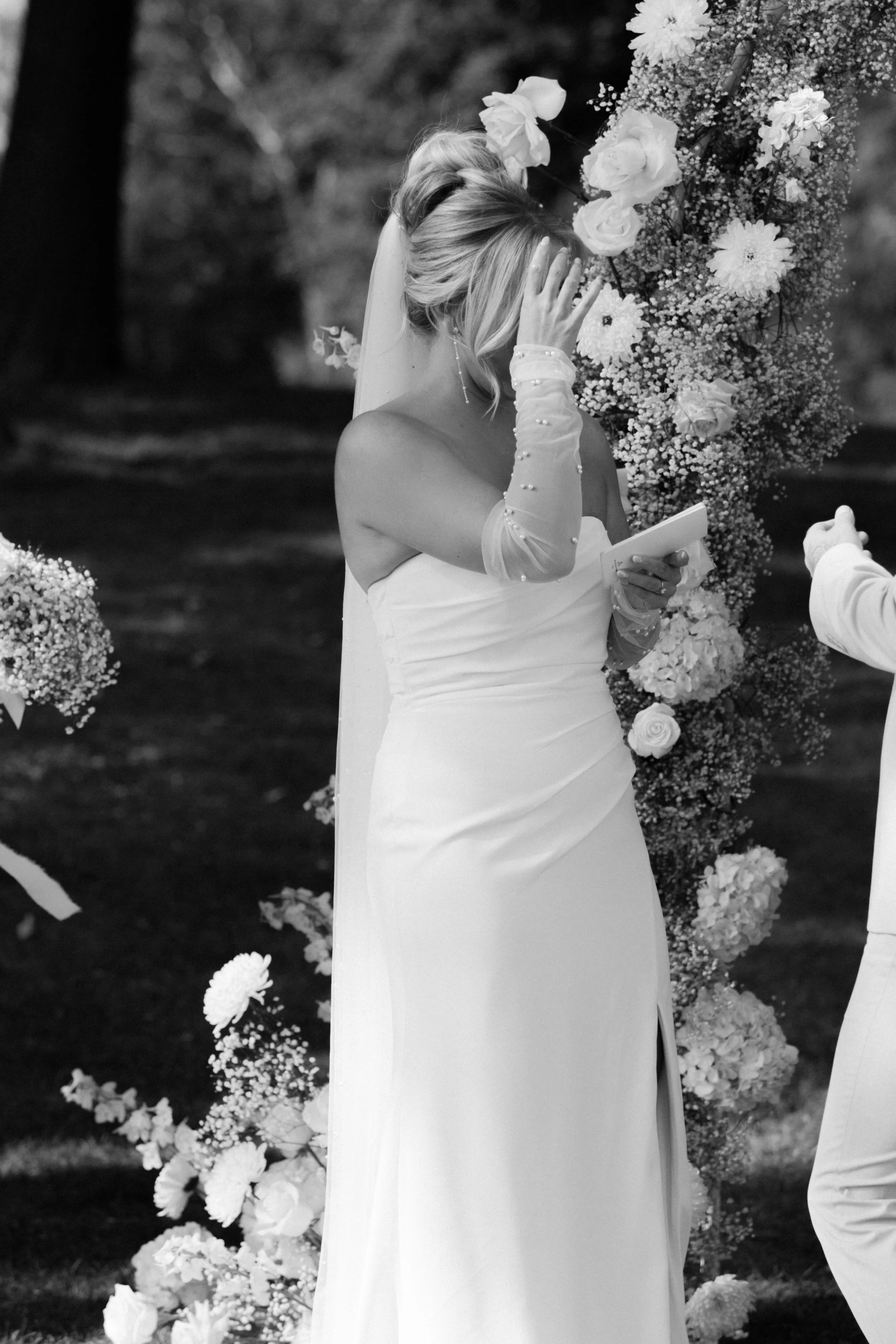 GraceAndGold-MJ-WED-0986.jpg