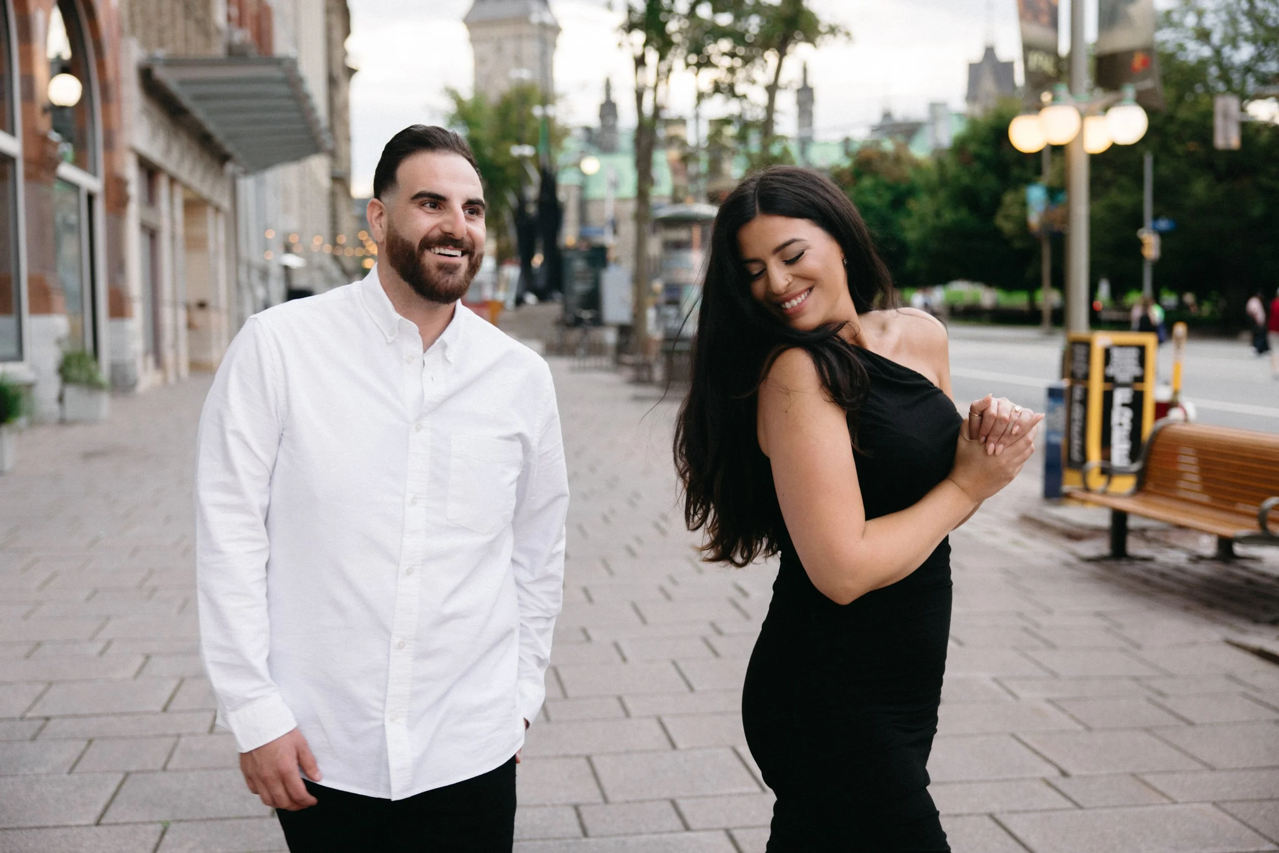 ottawa-downtown-engagement-session-0035.jpg