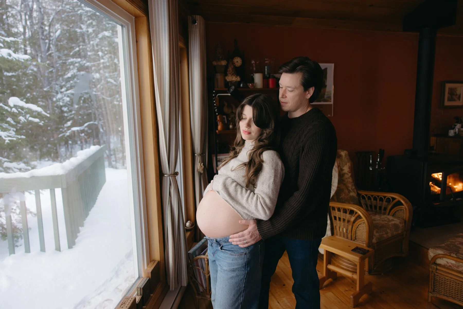 Ottawa-Maternity-Session-Cottage-0072.jpg