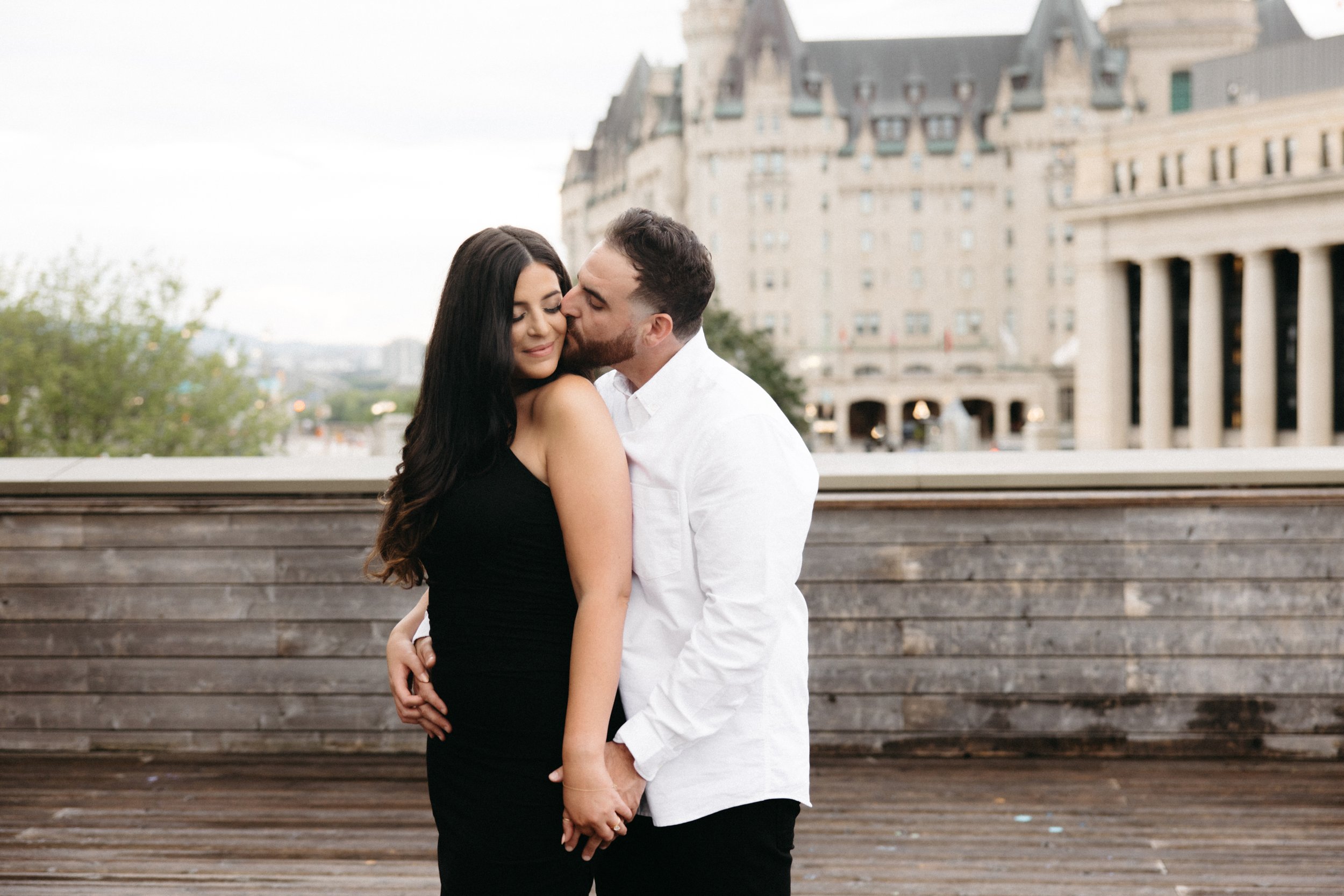 ottawa-downtown-engagement-session-0012.jpg