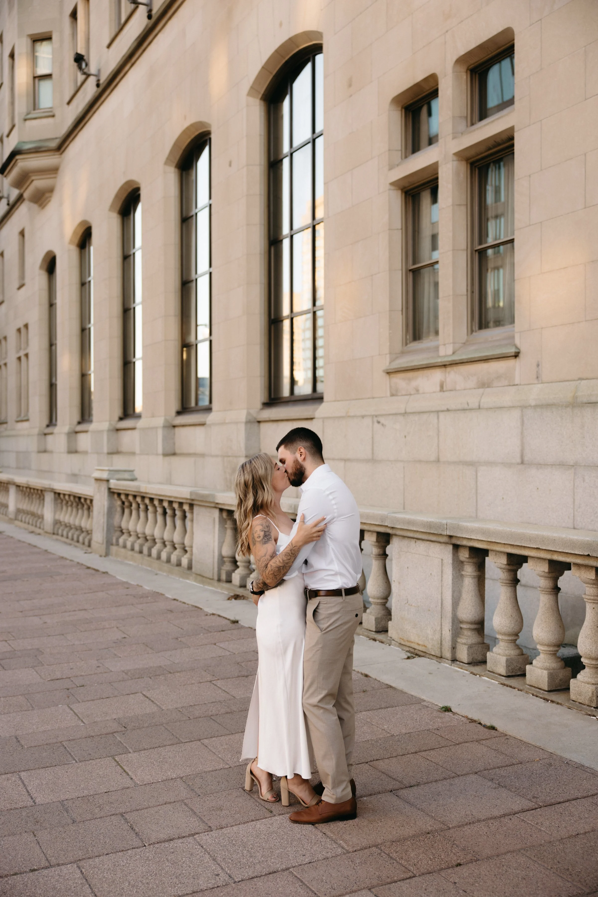 ottawa-downtown-engagement-session-0053.jpg