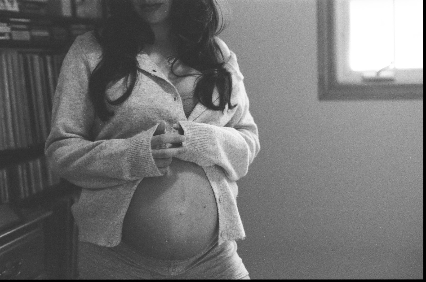 Ottawa-Maternity-Session-Cottage-0149.jpg
