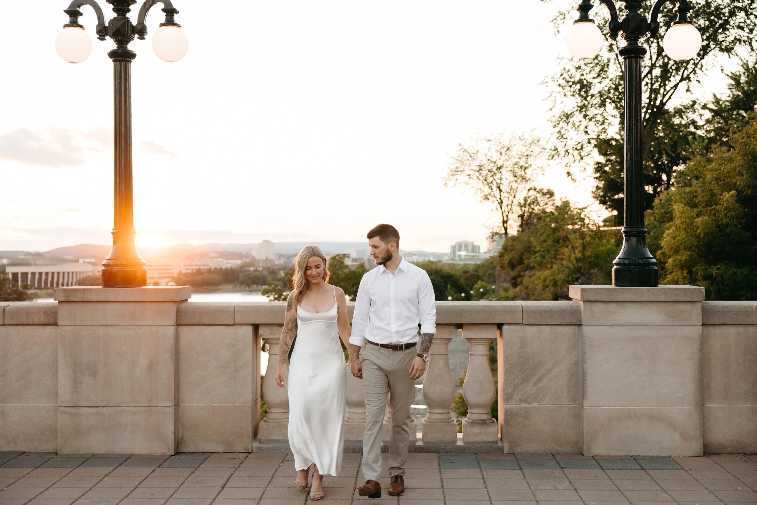 ottawa-downtown-engagement-session-0100.jpg