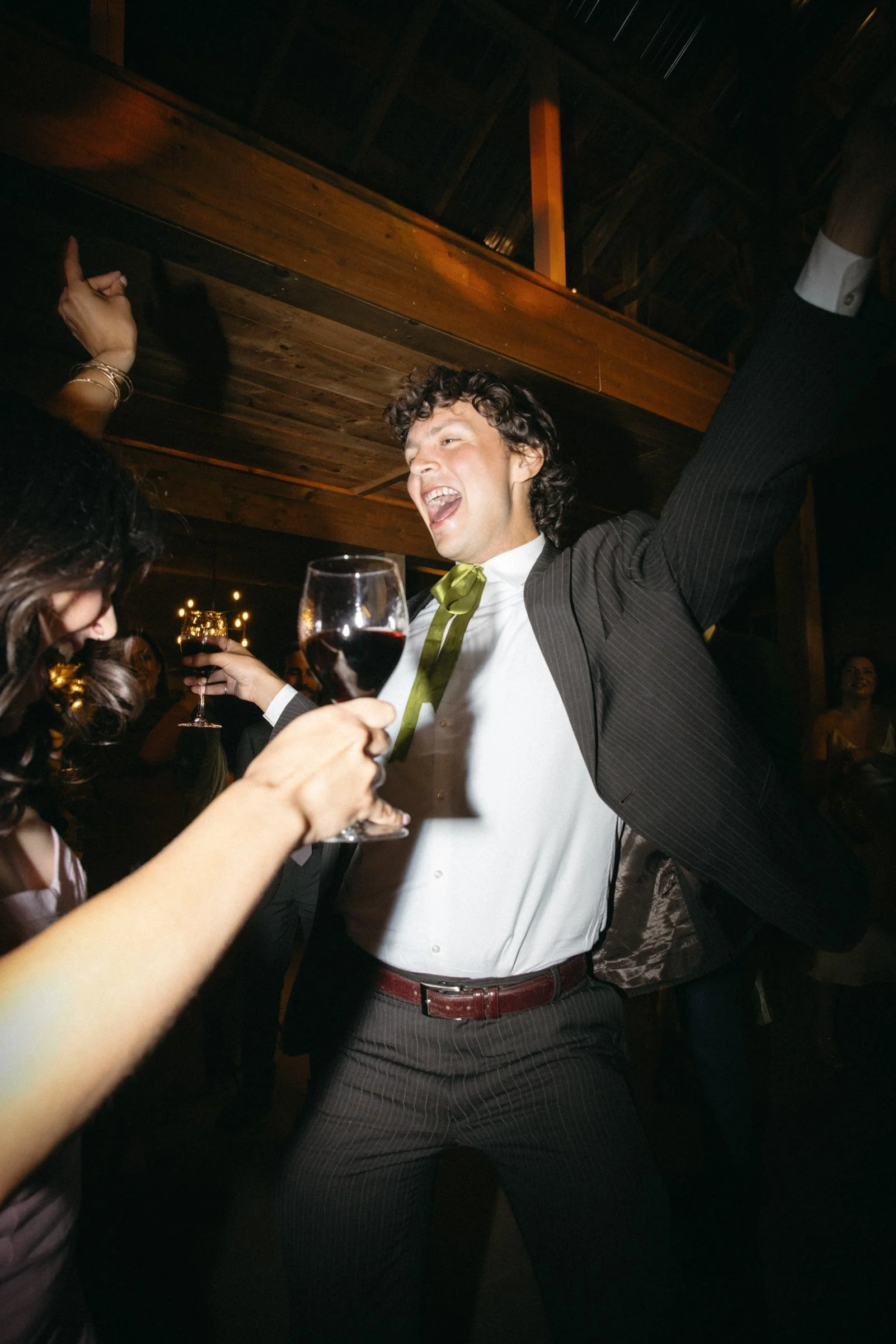 Adélina Barn Wedding Photos // Tracy Grace
