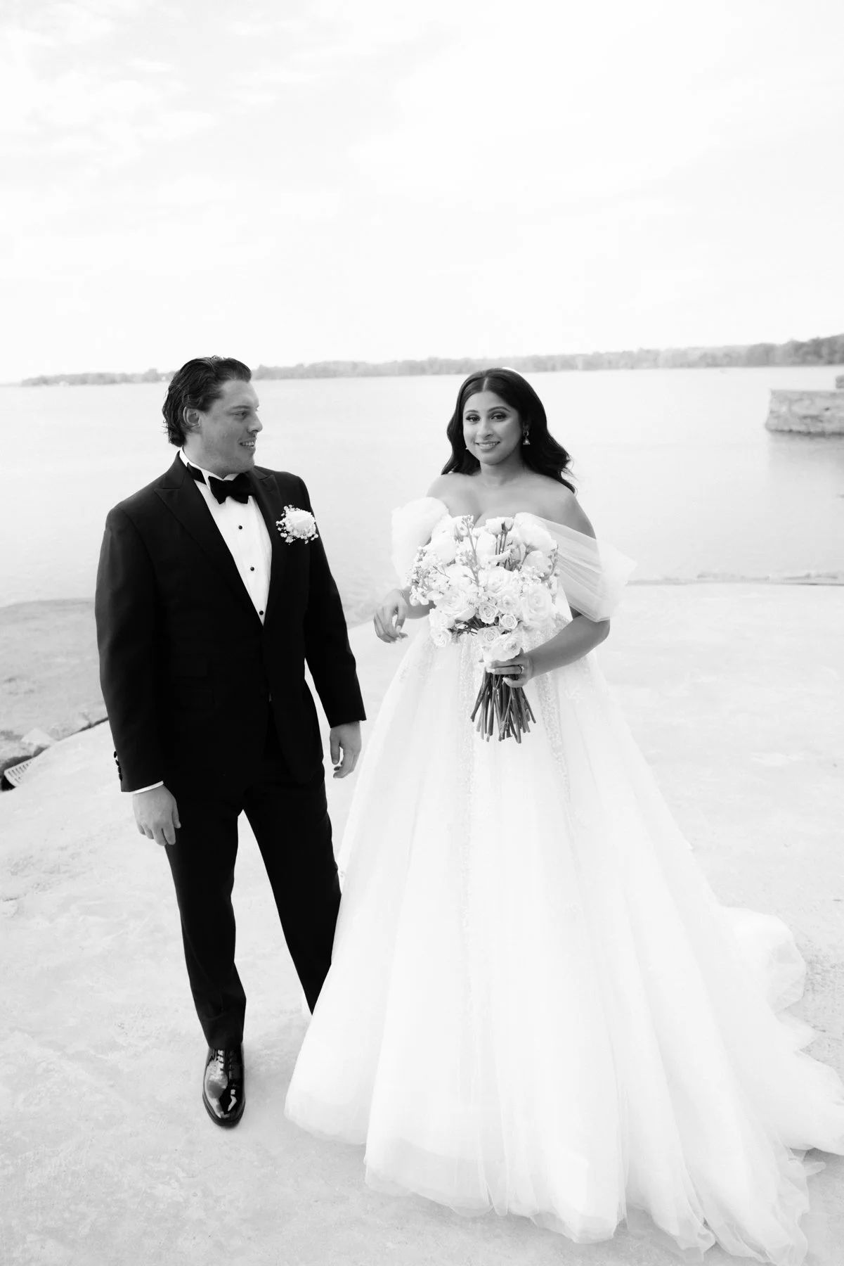 britannia-yacht-club-wedding-mn-0047.jpg