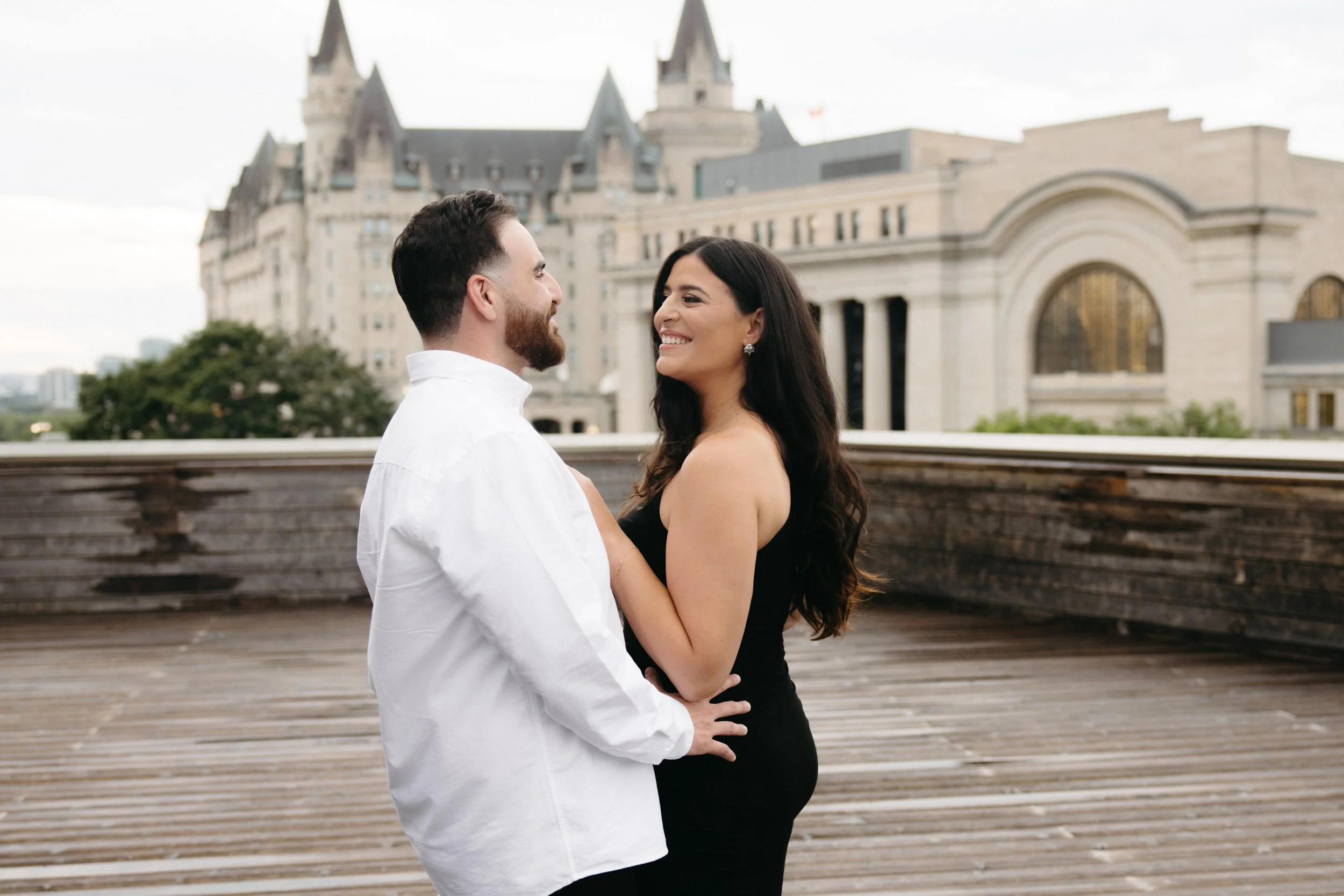 ottawa-downtown-engagement-session-0005.jpg
