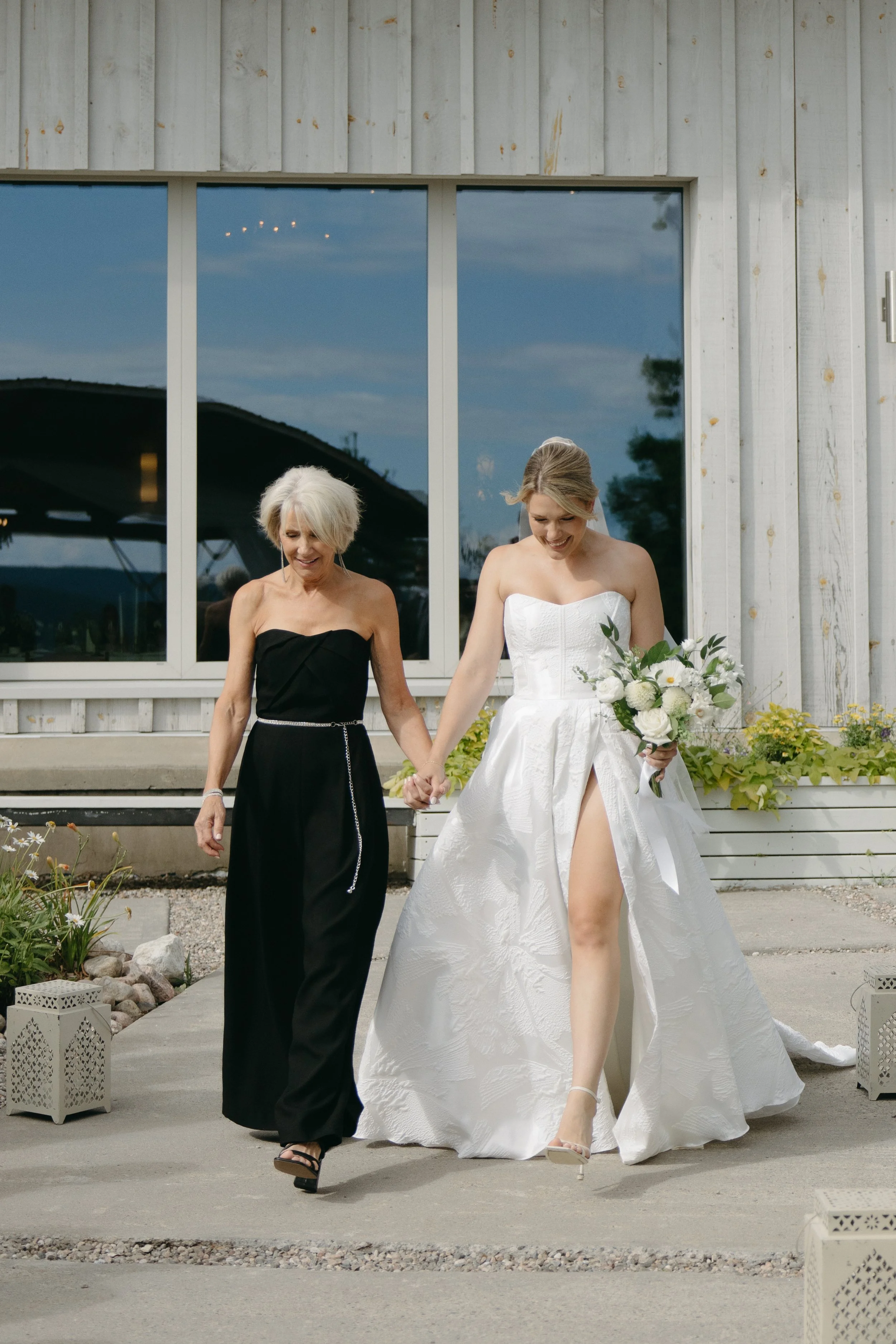 GraceAndGold-VJ-WED-0753.jpg