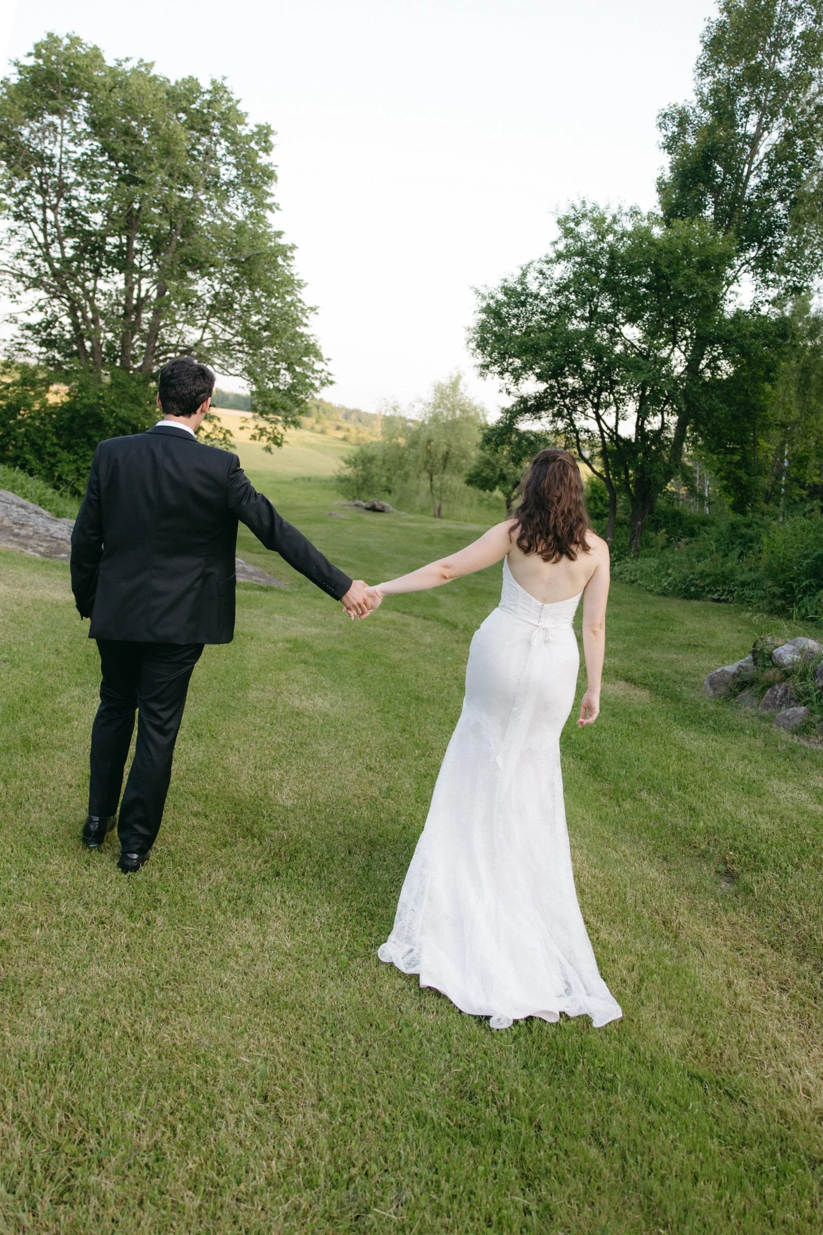 Adélina Barn Wedding Photos // Tracy Grace