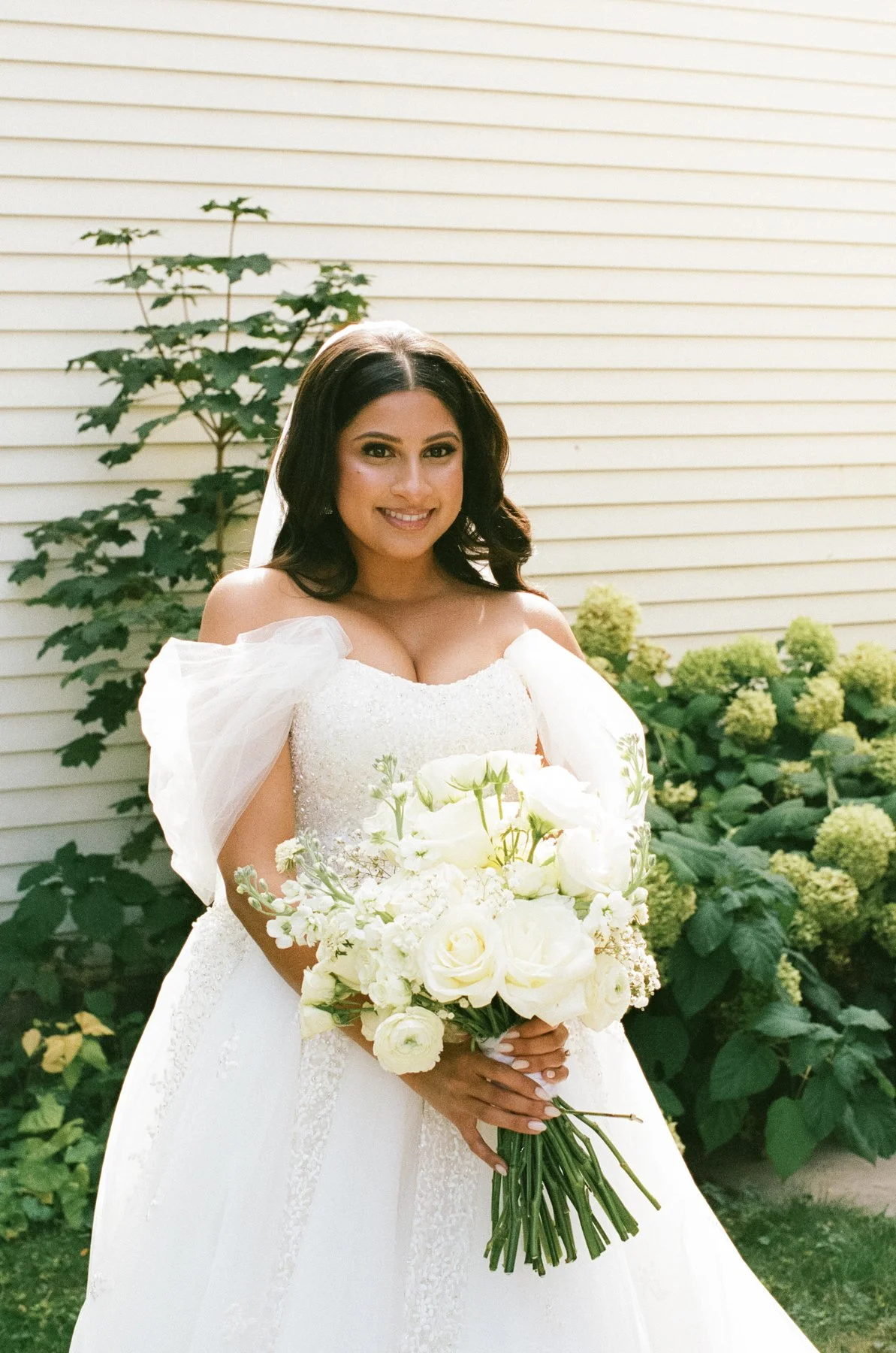 britannia-yacht-club-wedding-mn-0018.jpg