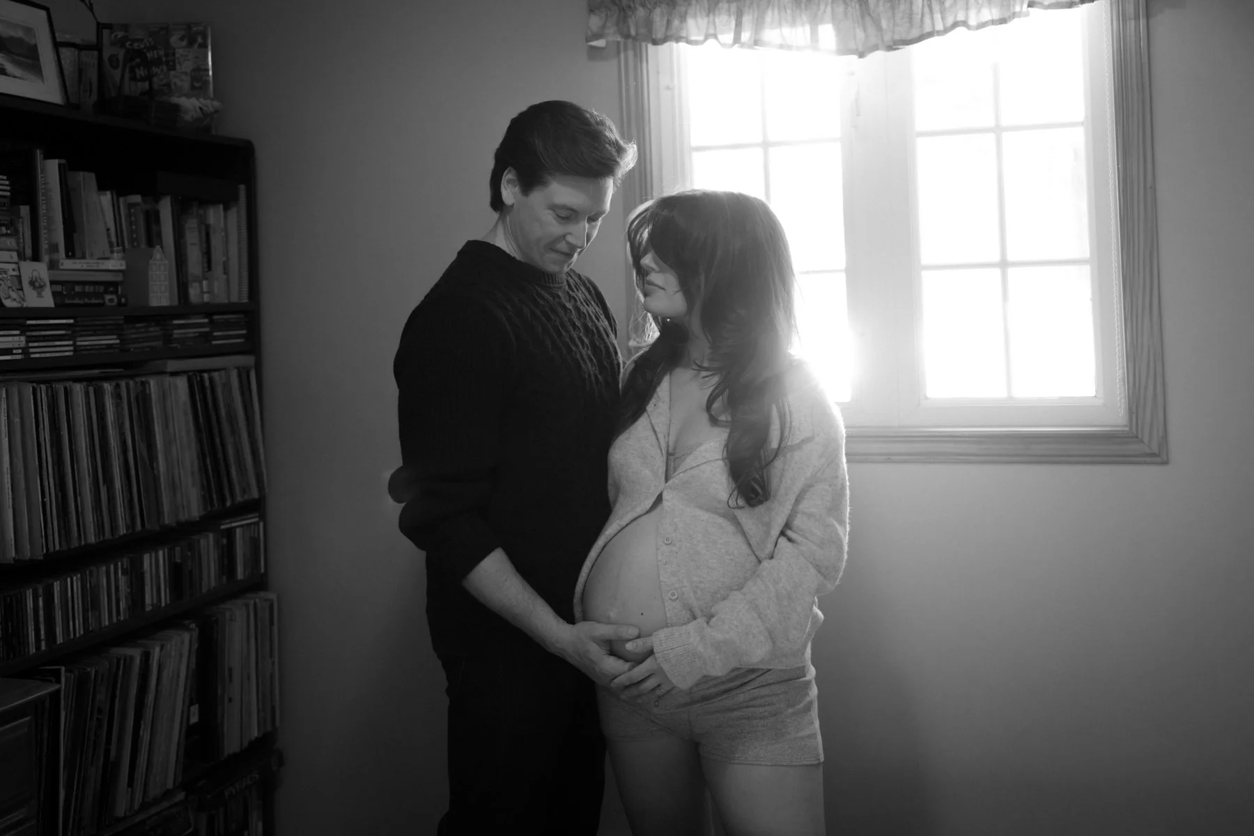 Ottawa-Maternity-Session-Cottage-0045.jpg