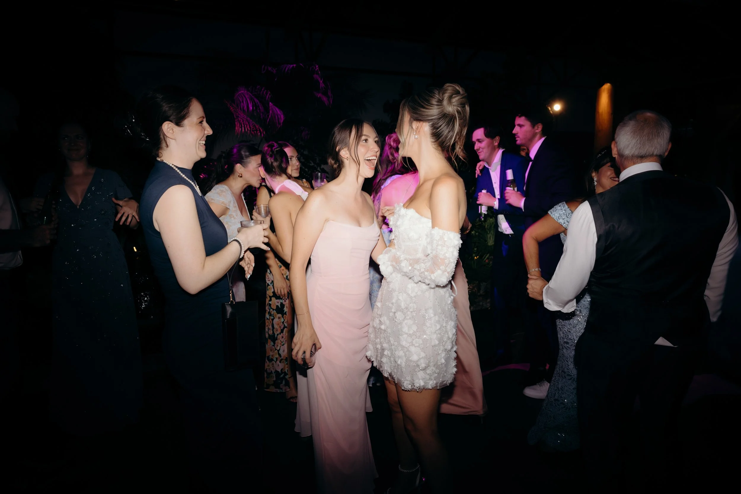 GraceAndGold-KK-WED-1624.jpg