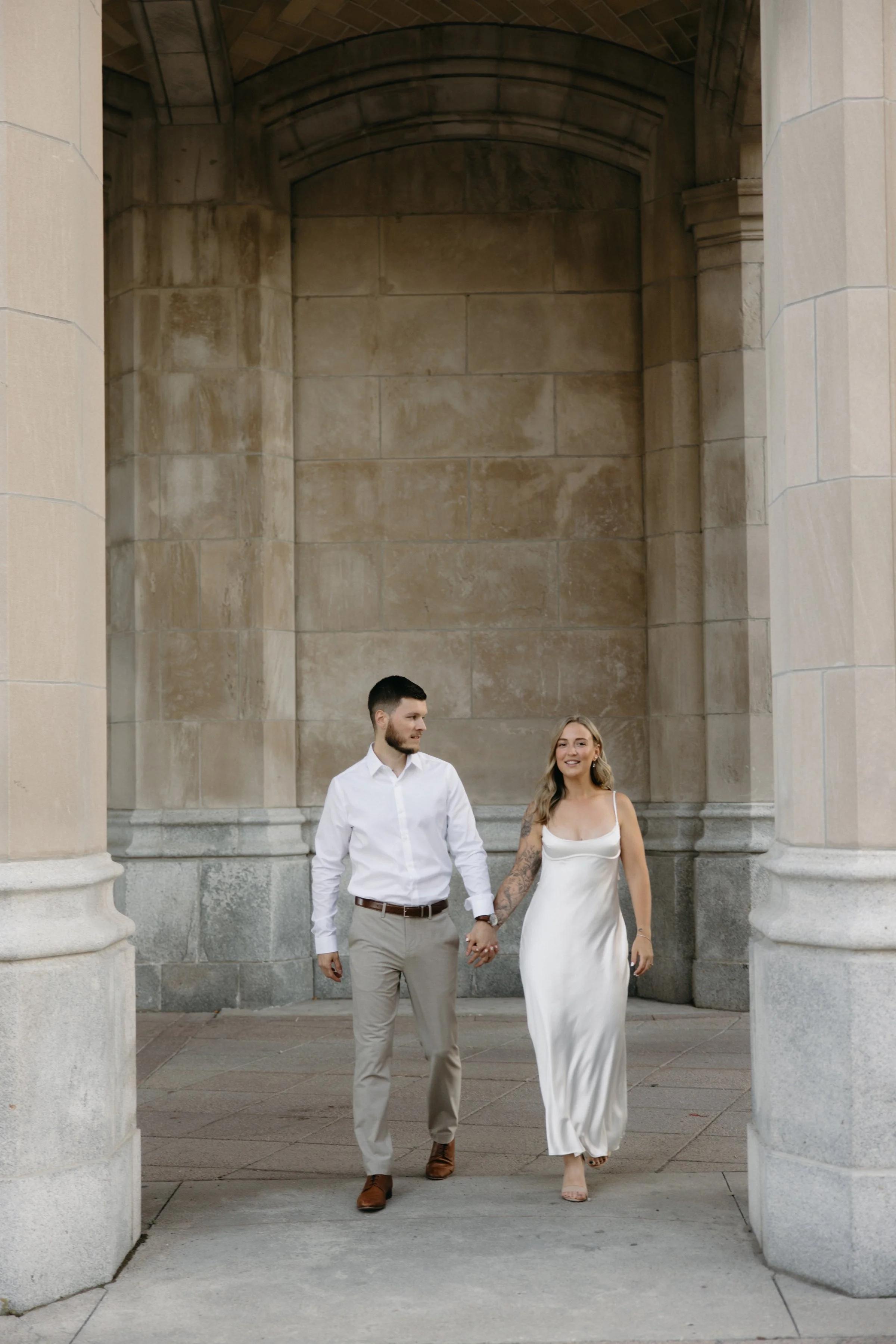 ottawa-downtown-engagement-session-0011.jpg