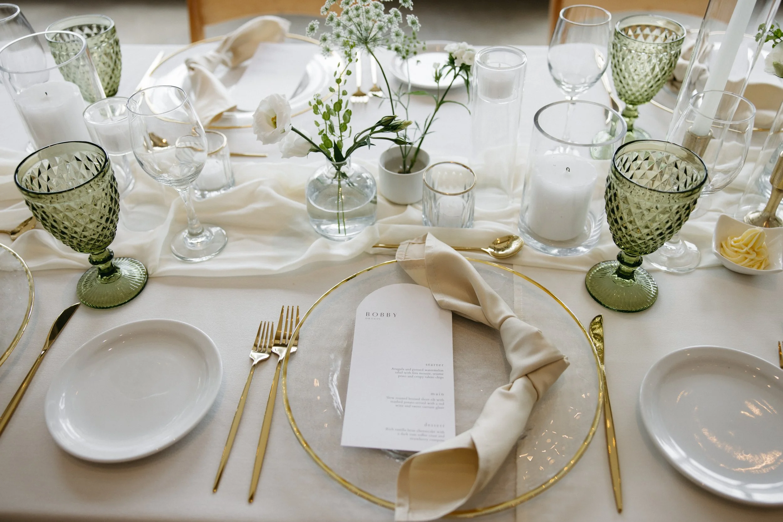 GraceAndGold-VJ-WED-1040.jpg