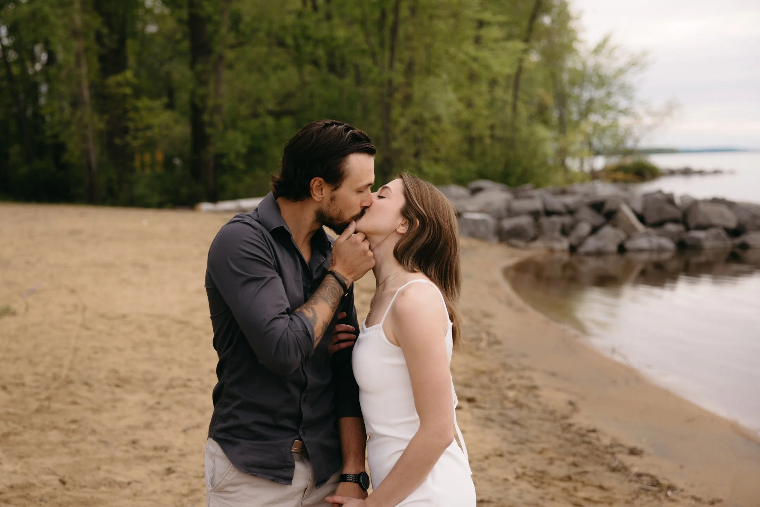 petrie-island-engagement-session-0065.jpg