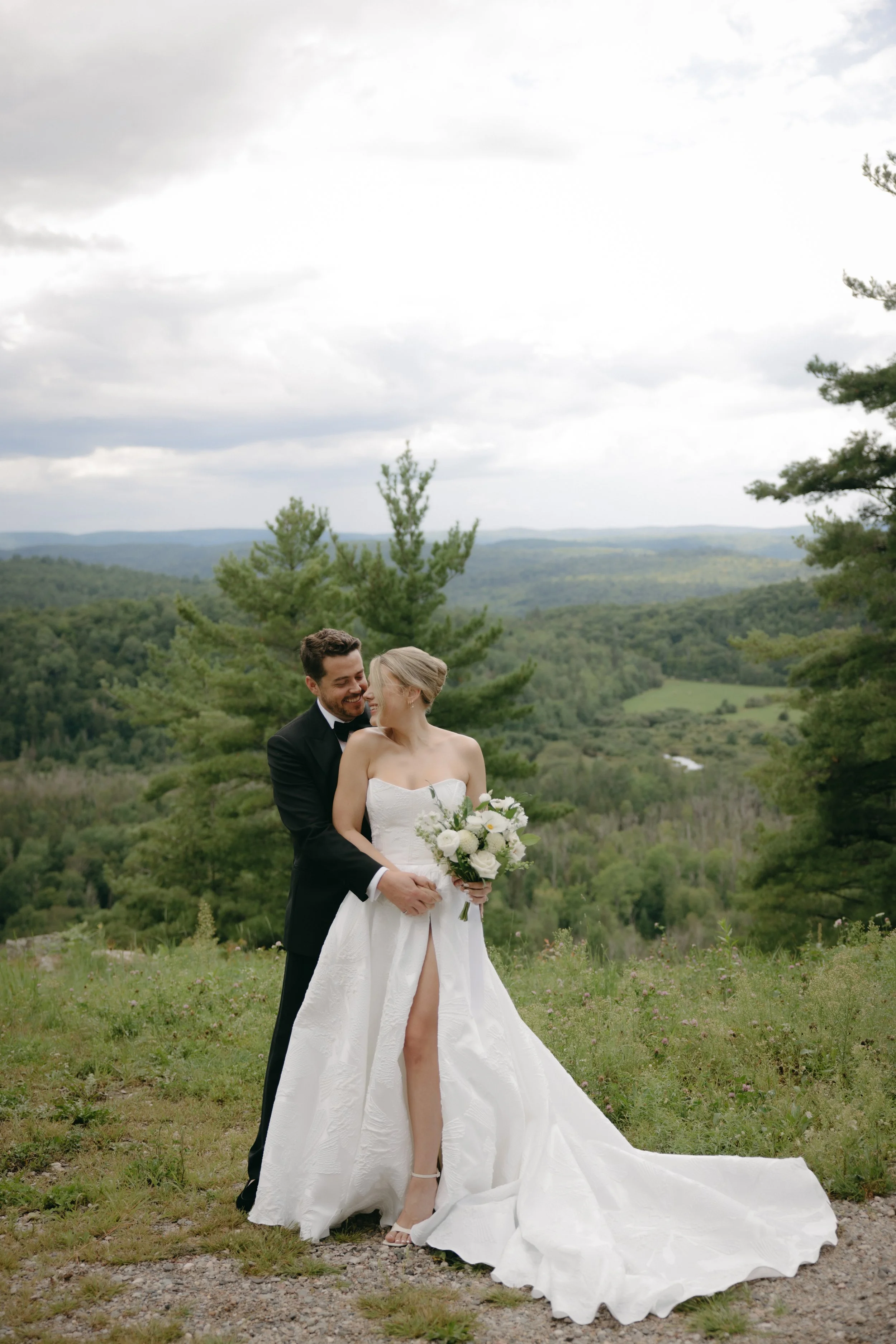 GraceAndGold-VJ-WED-0344.jpg