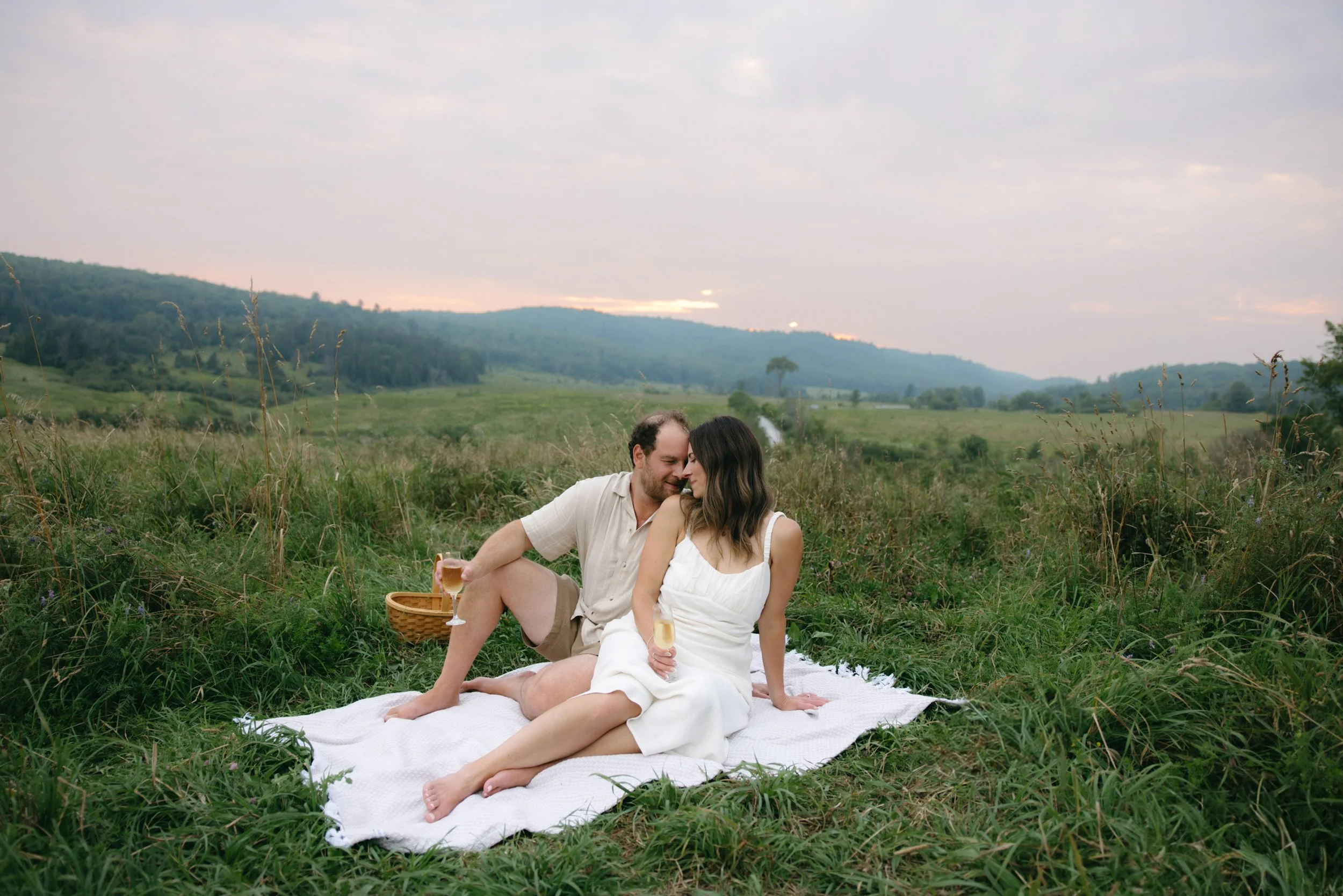 Ottawa-engagement-photographer-tracy-grace-0002.jpg