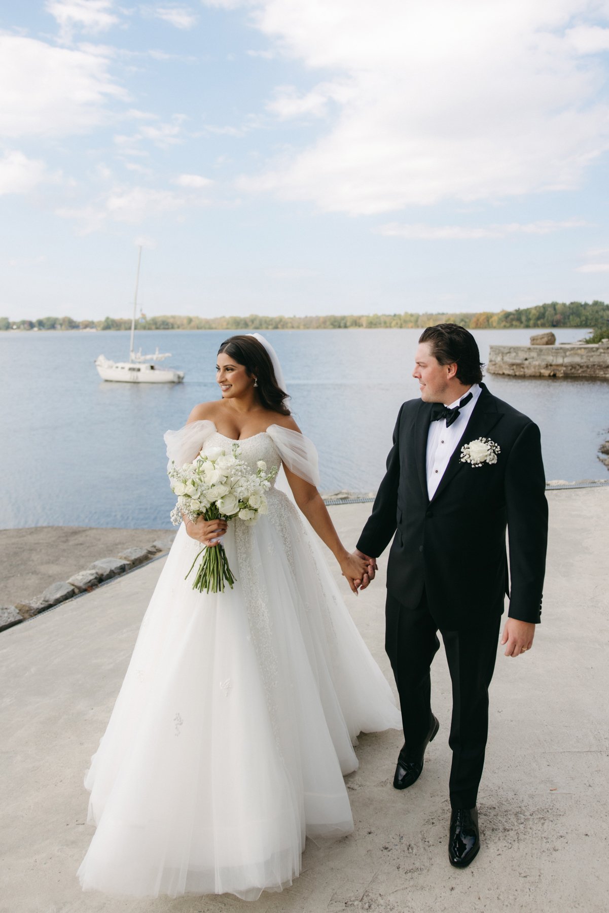britannia-yacht-club-wedding-mn-0056.jpg