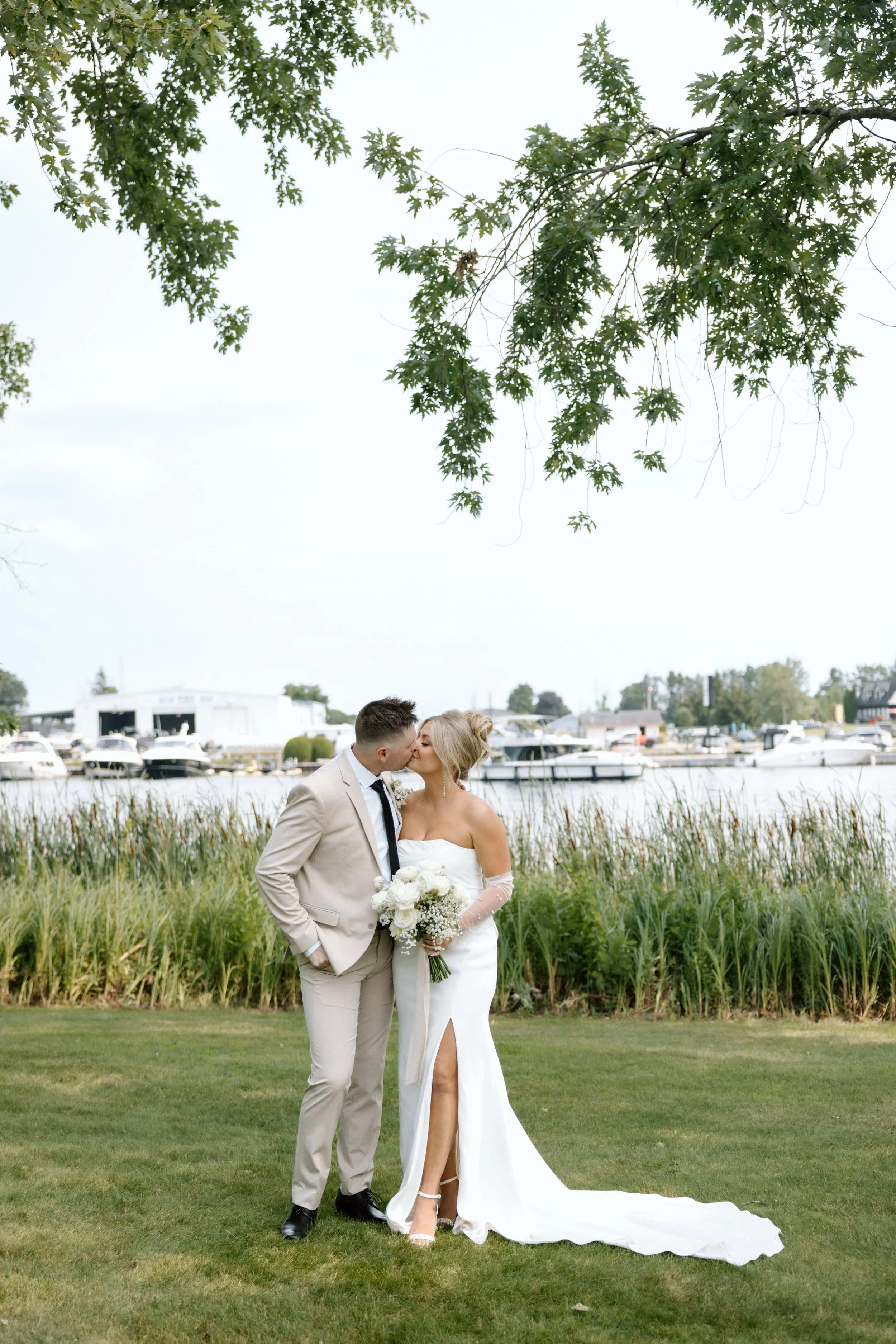 GraceAndGold-MJ-WED-0393.jpg