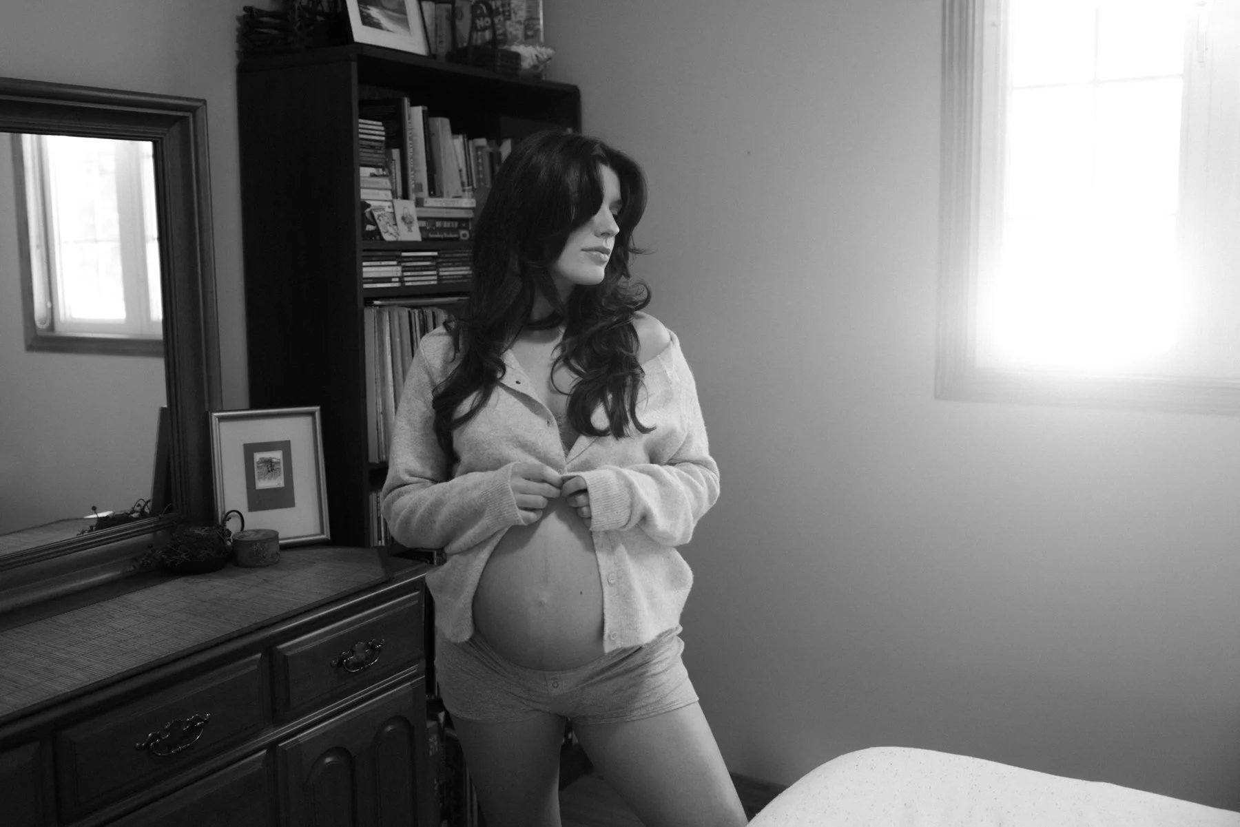 Ottawa-Maternity-Session-Cottage-0029.jpg