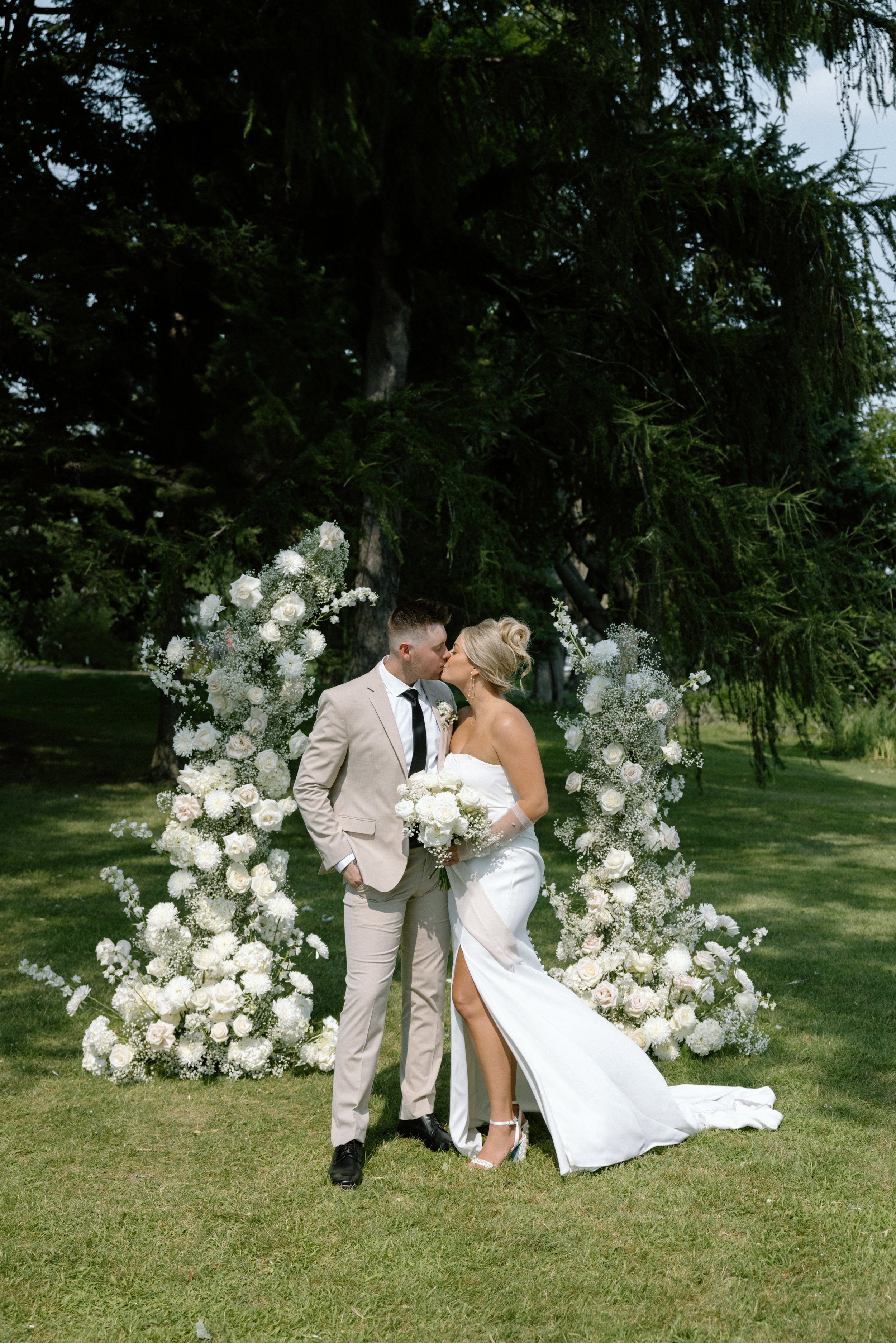GraceAndGold-MJ-WED-0706.jpg