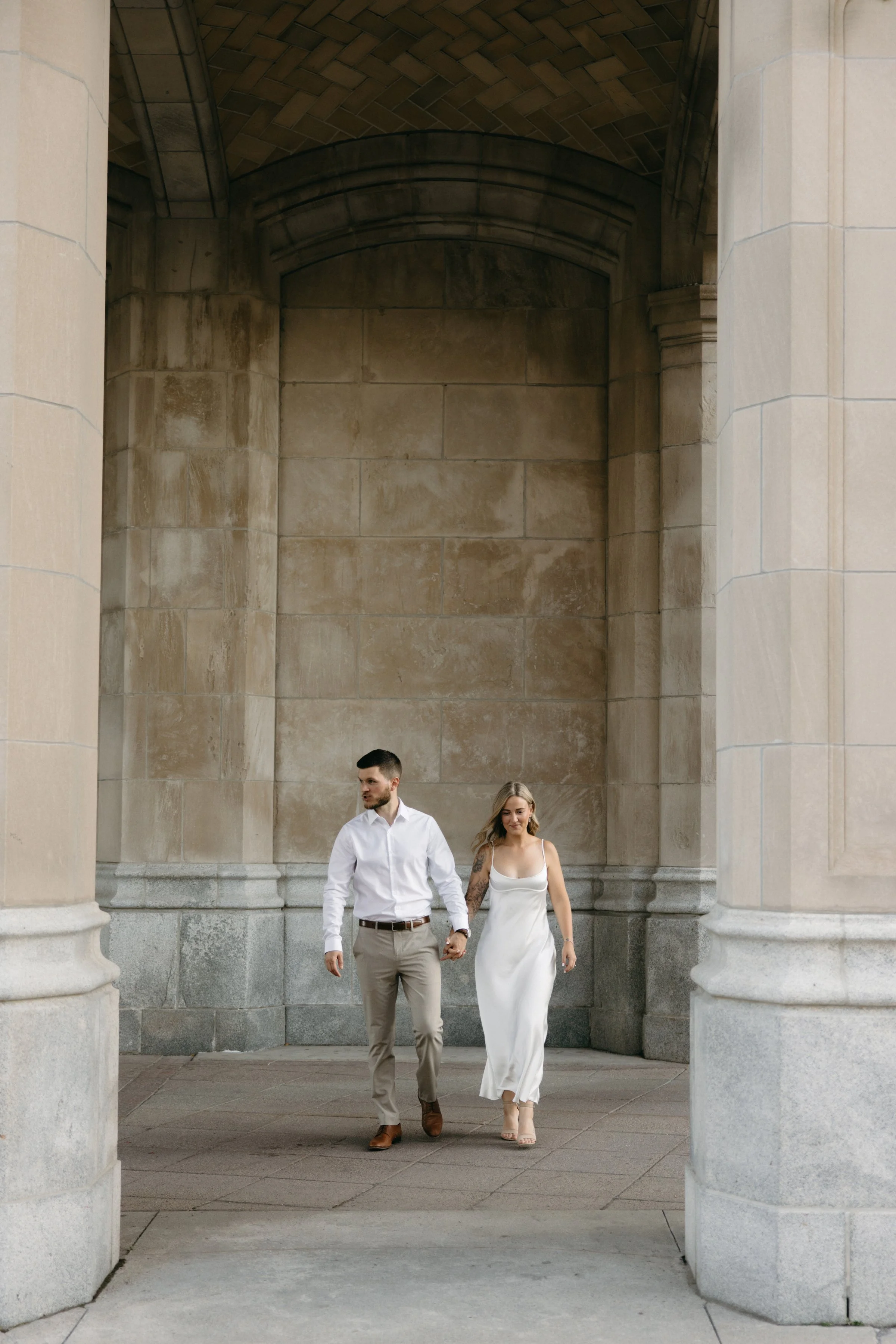 ottawa-downtown-engagement-session-0020.jpg