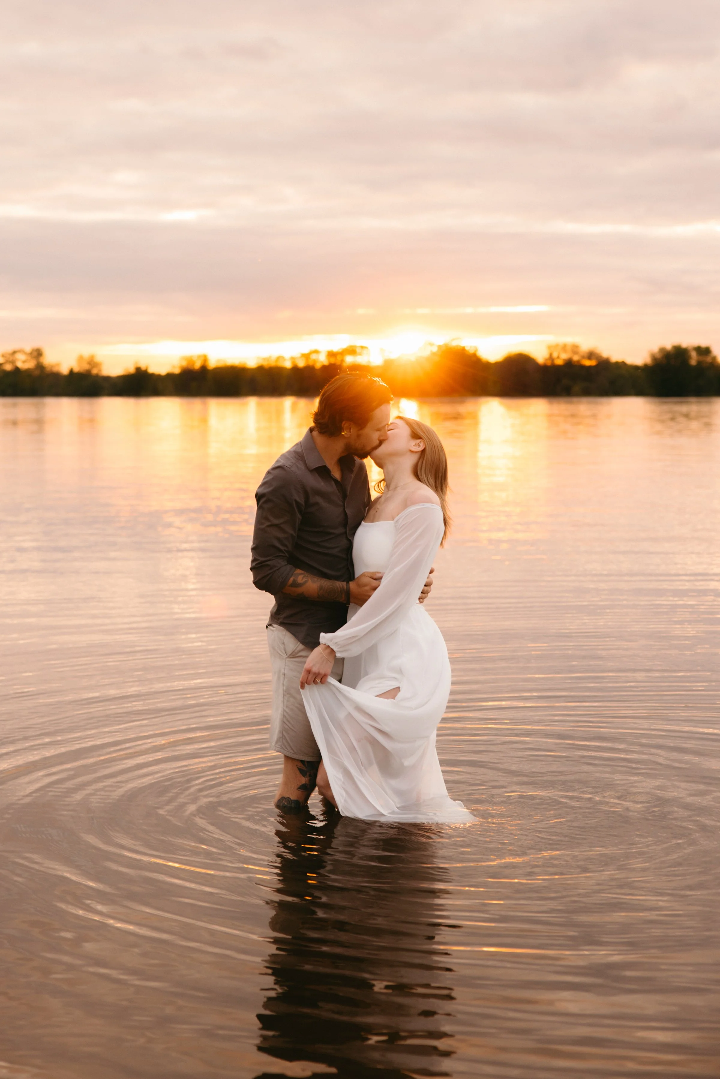 petrie-island-engagement-session-0100.jpg