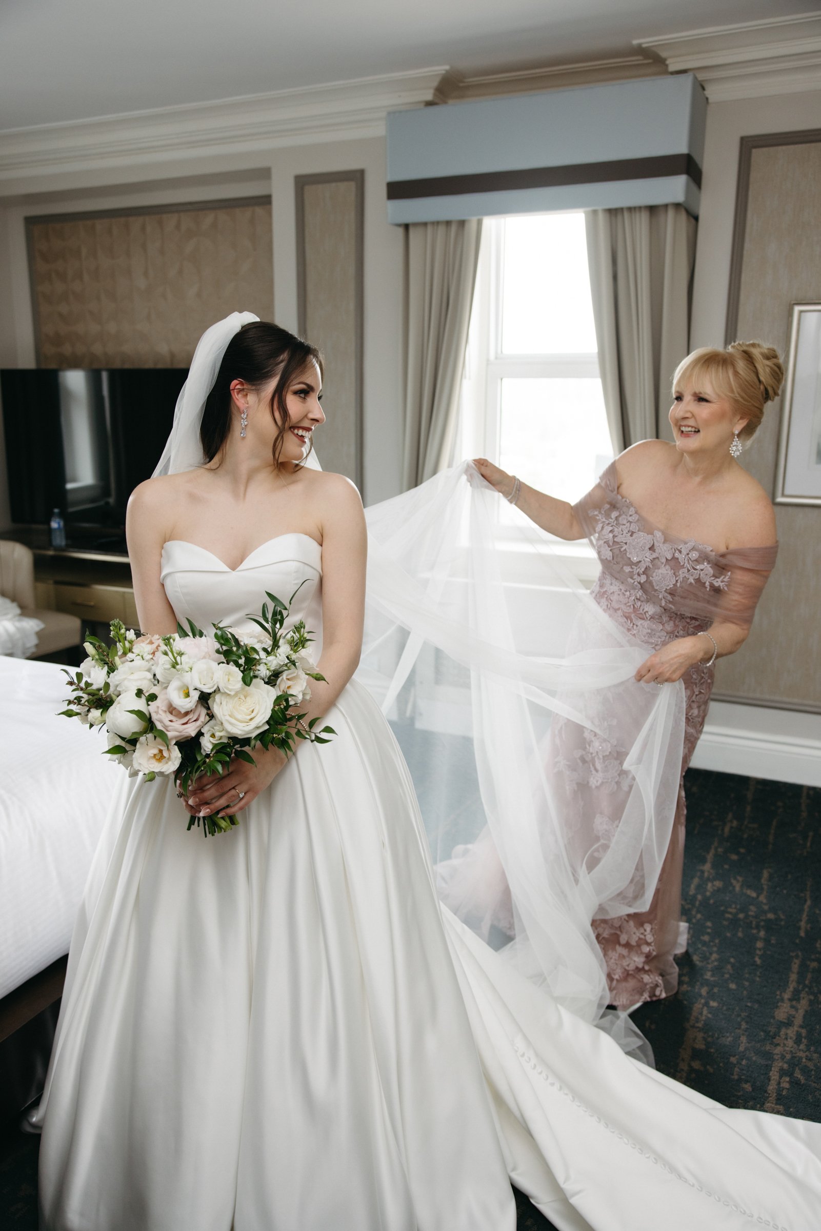 chateau-laurier-wedding-ra-0046.jpg