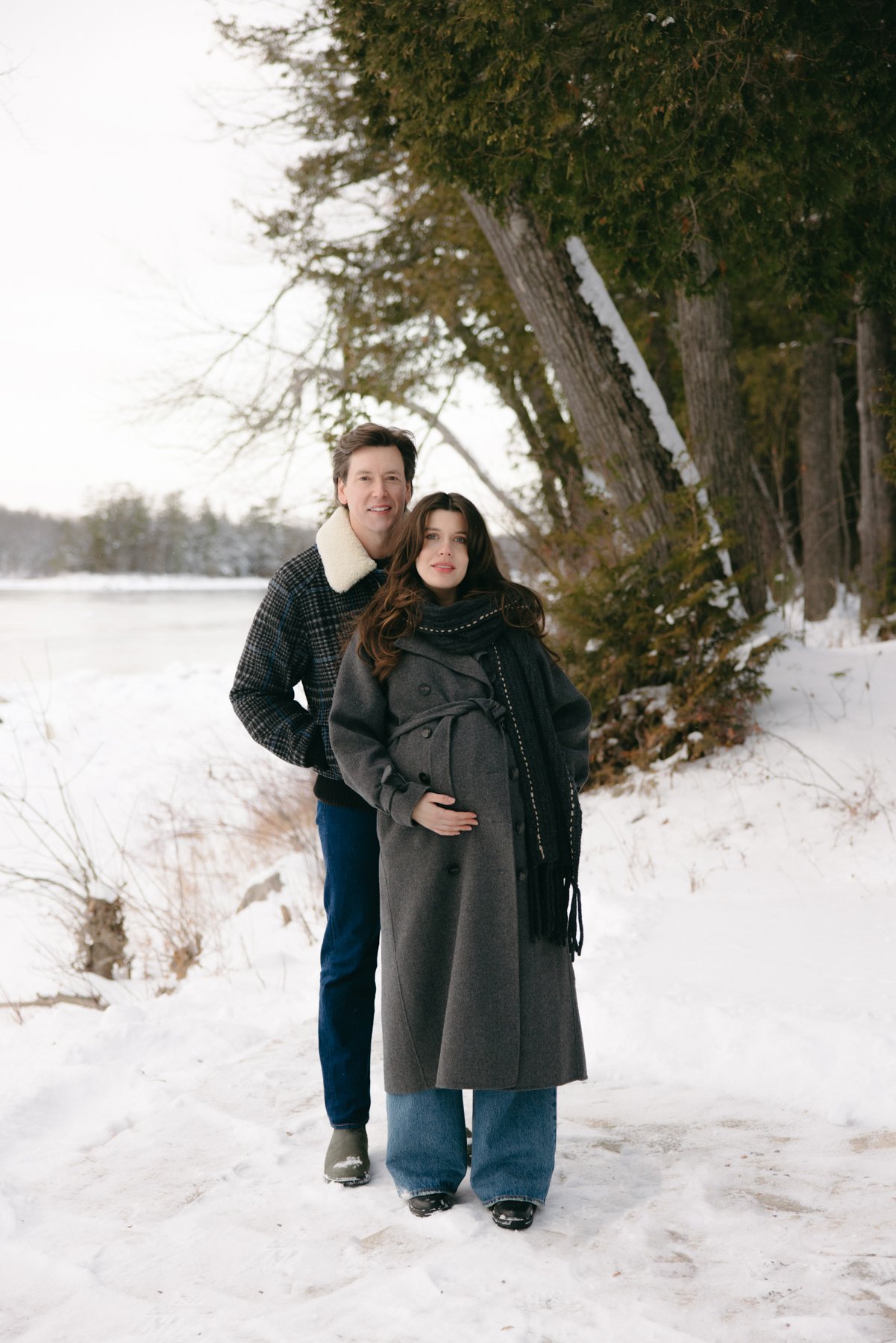 Ottawa-Maternity-Session-Cottage-0129.jpg