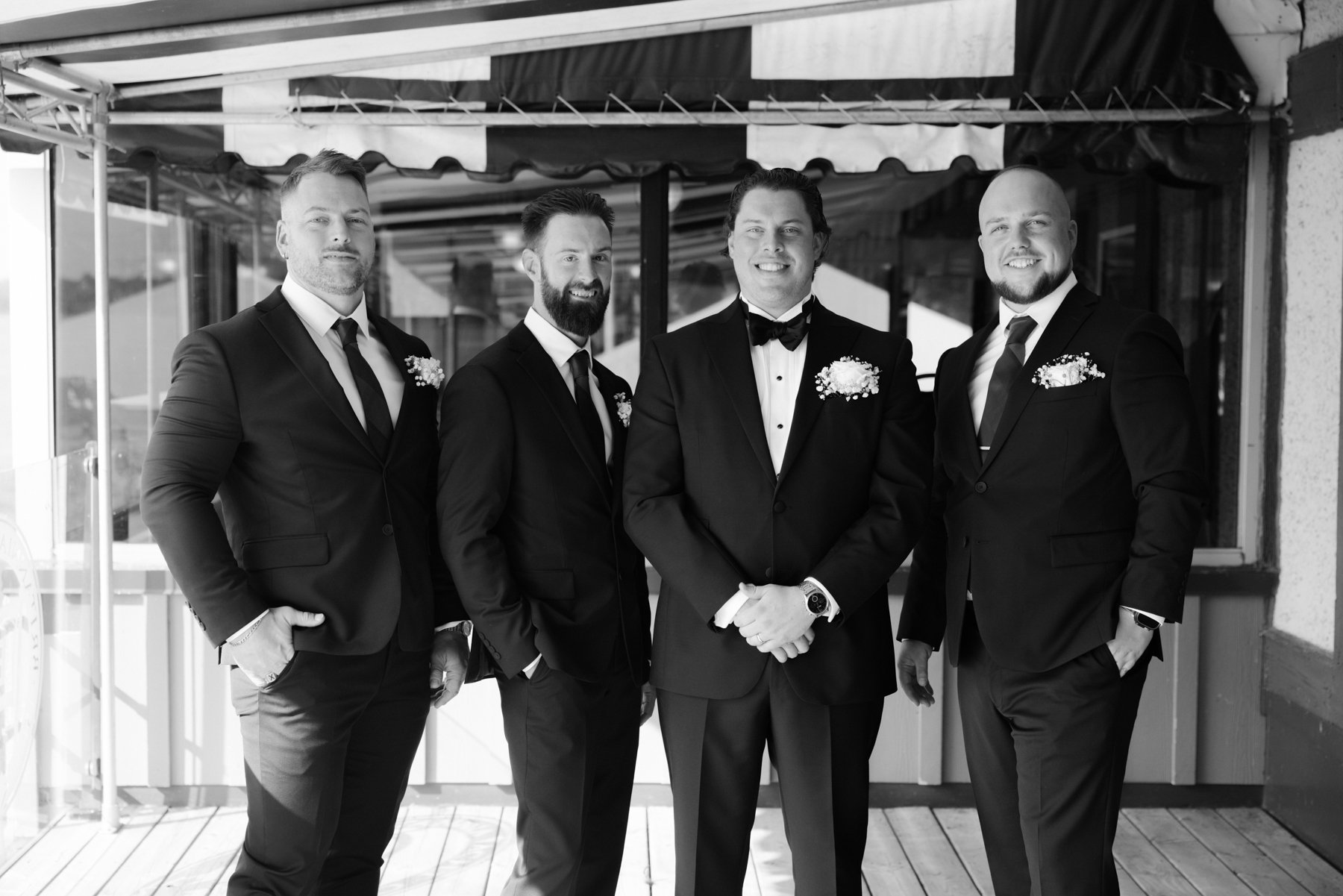 britannia-yacht-club-wedding-mn-0071.jpg