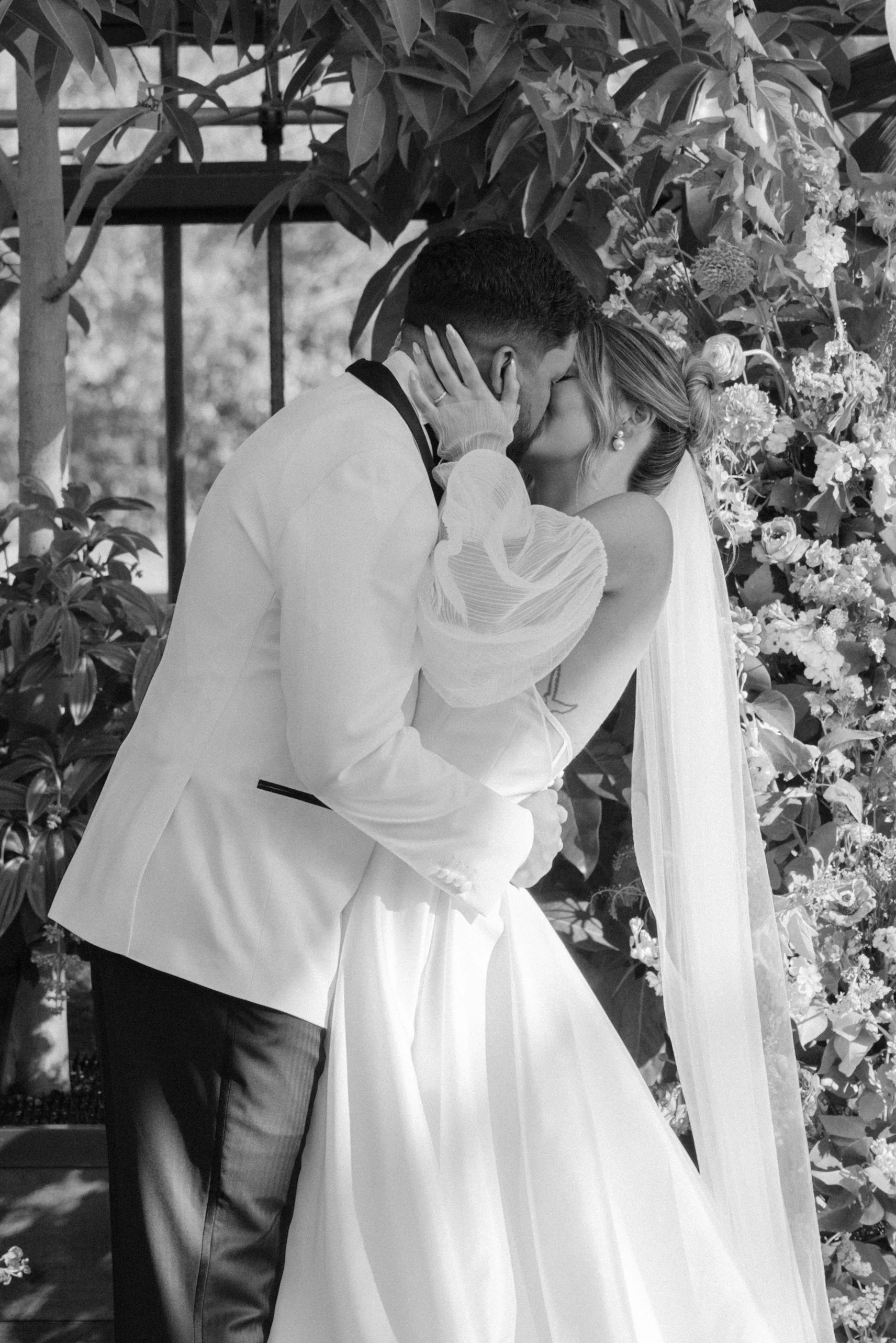 GraceAndGold-KK-WED-0968.jpg