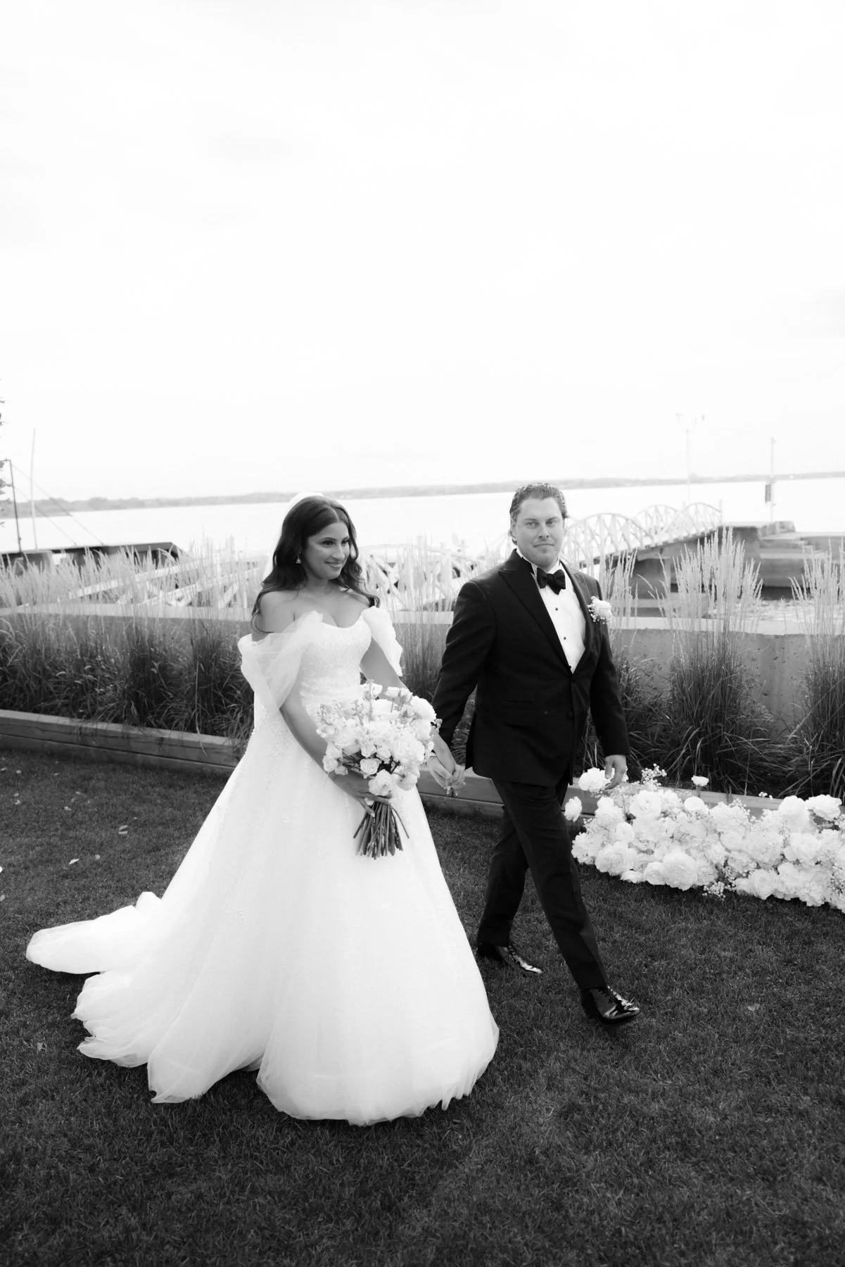 britannia-yacht-club-wedding-mn-0104.jpg