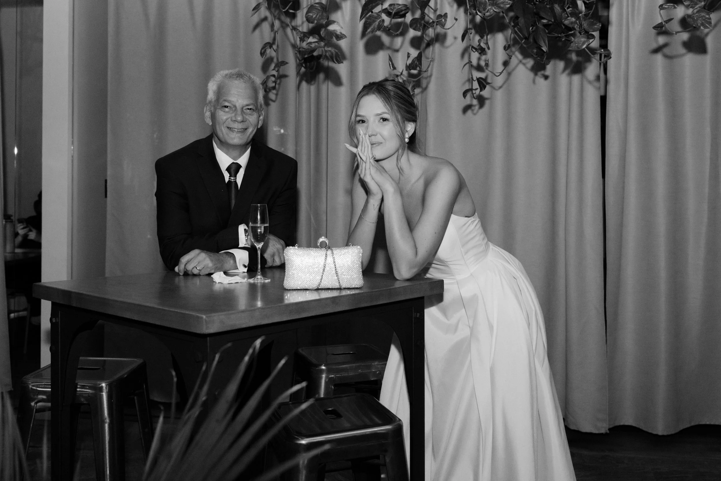 GraceAndGold-KK-WED-1450.jpg