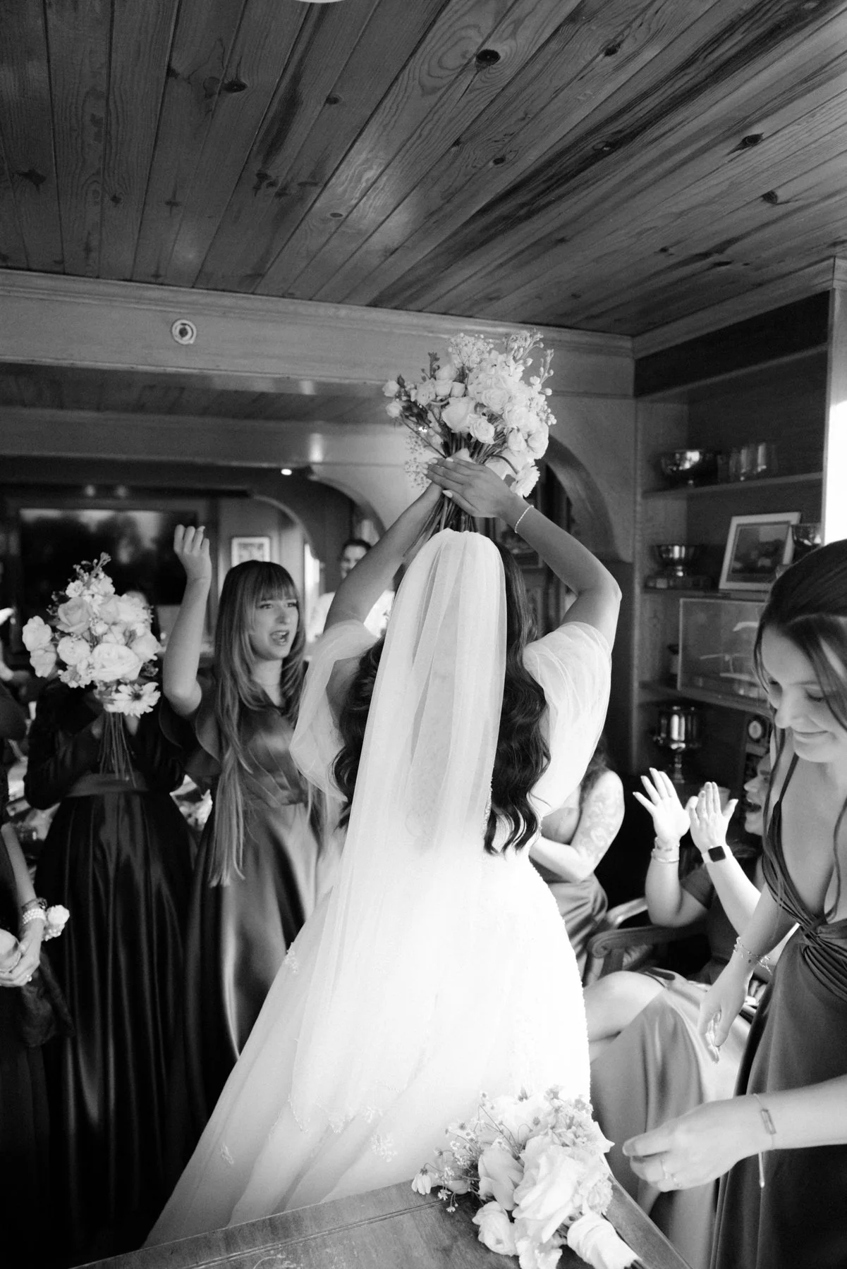 britannia-yacht-club-wedding-mn-0112.jpg