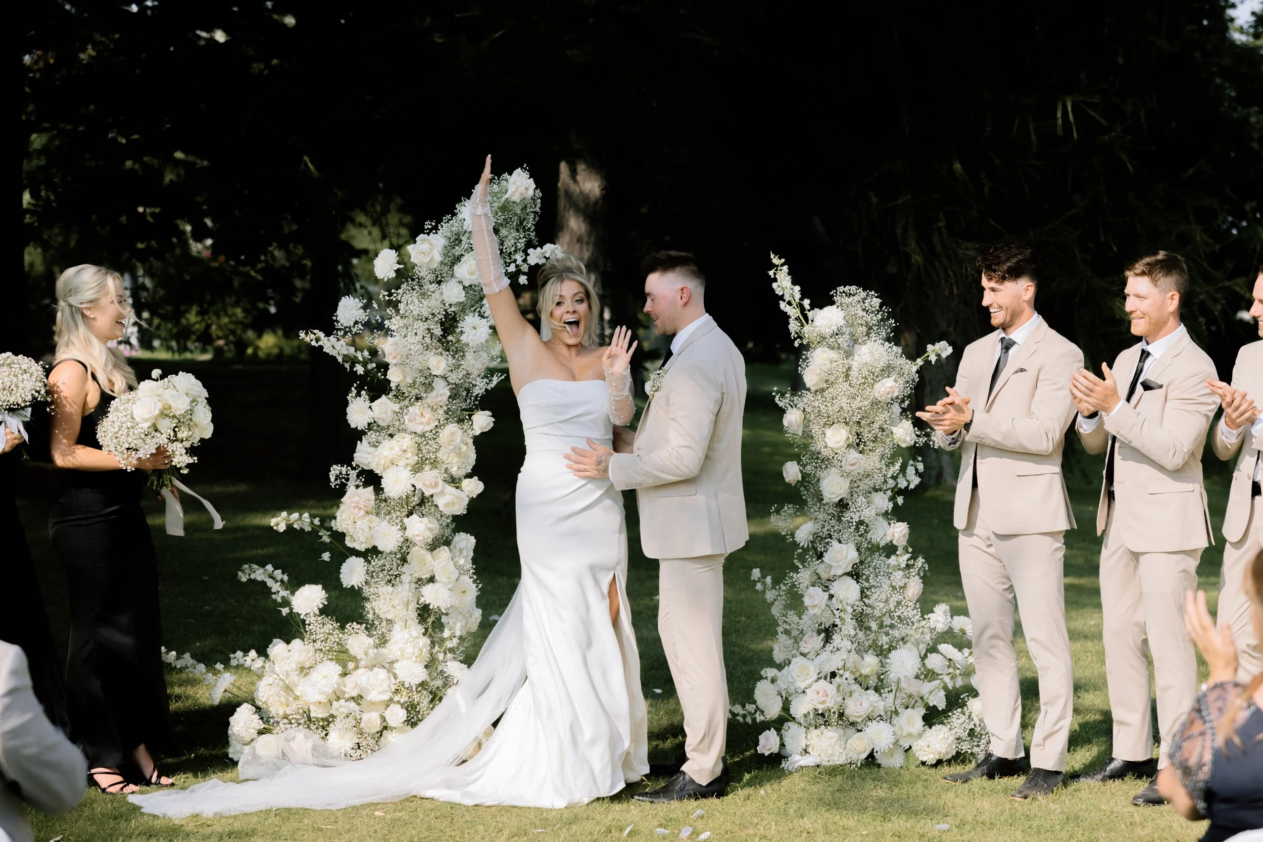 GraceAndGold-MJ-WED-1047.jpg