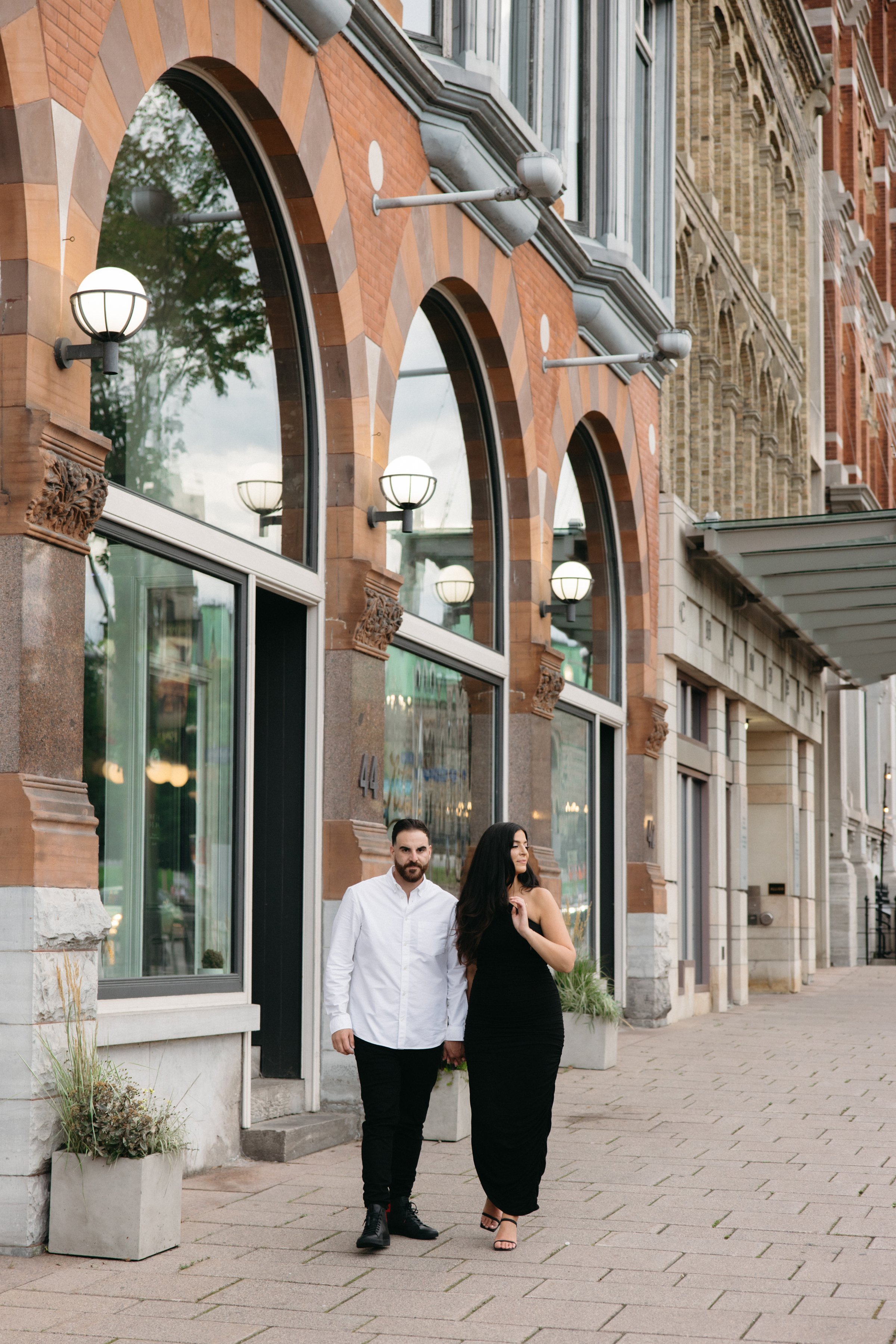 ottawa-downtown-engagement-session-0026.jpg