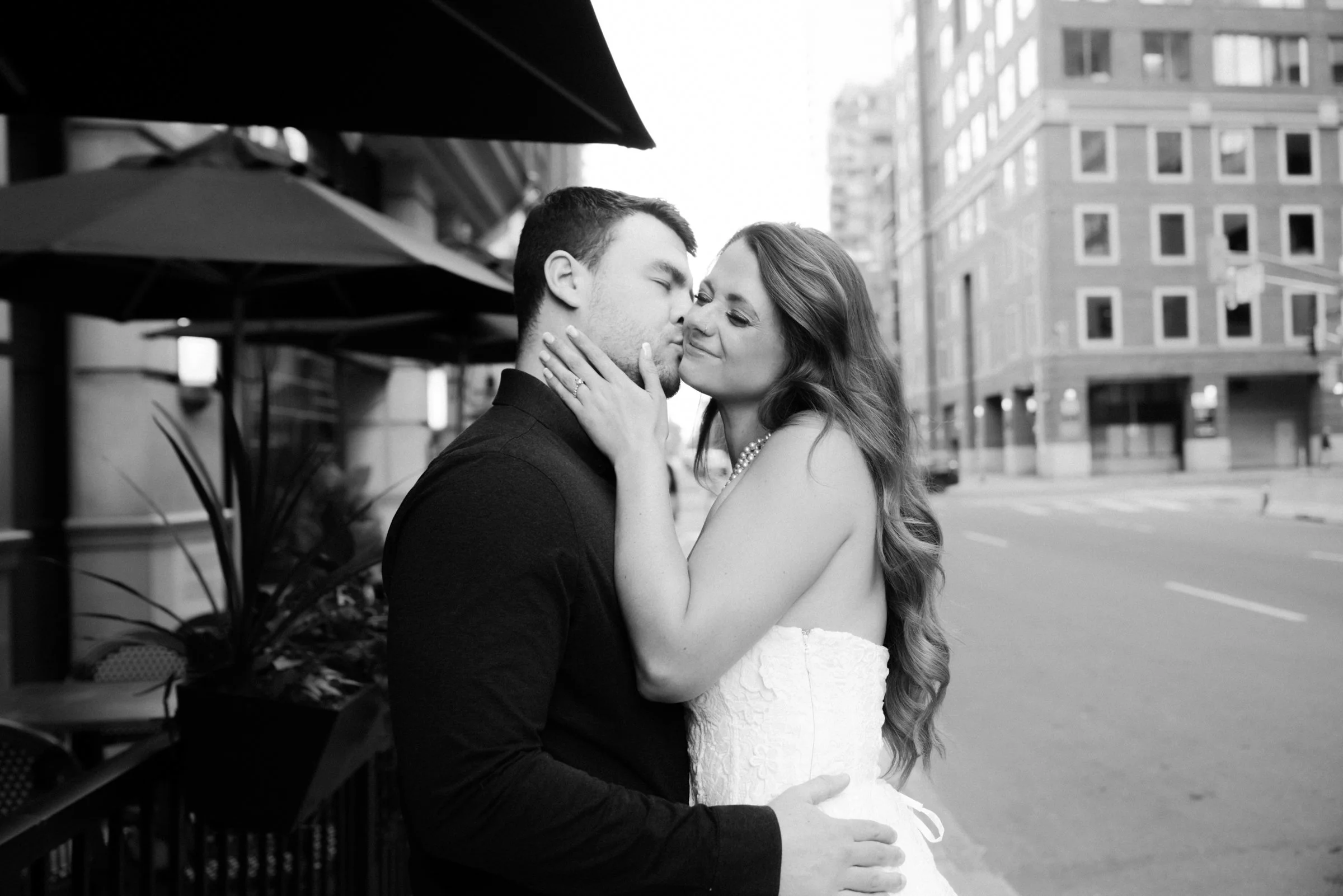 downtown-ottawa-engagement-session-kr-0029.jpg