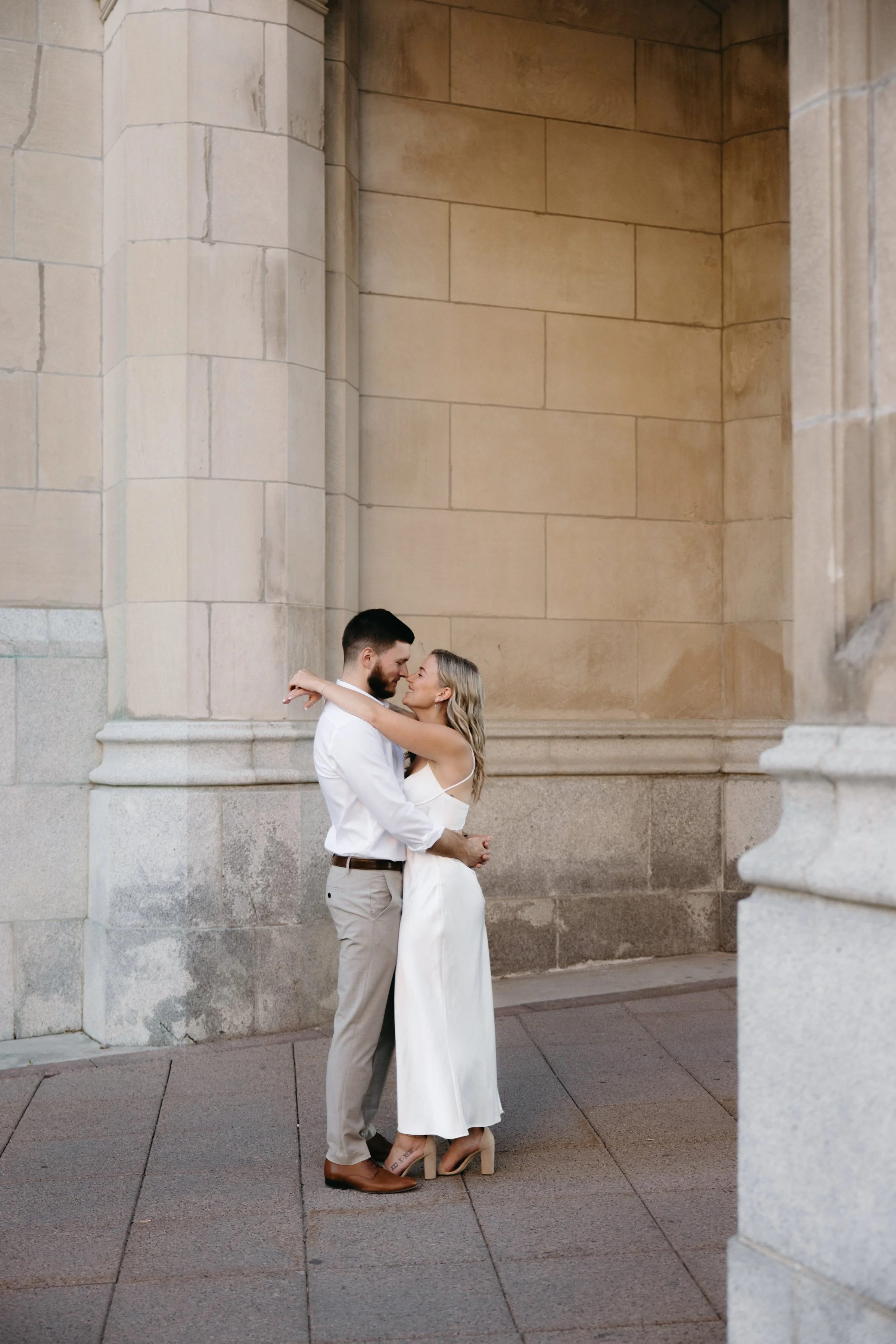 ottawa-downtown-engagement-session-0068.jpg