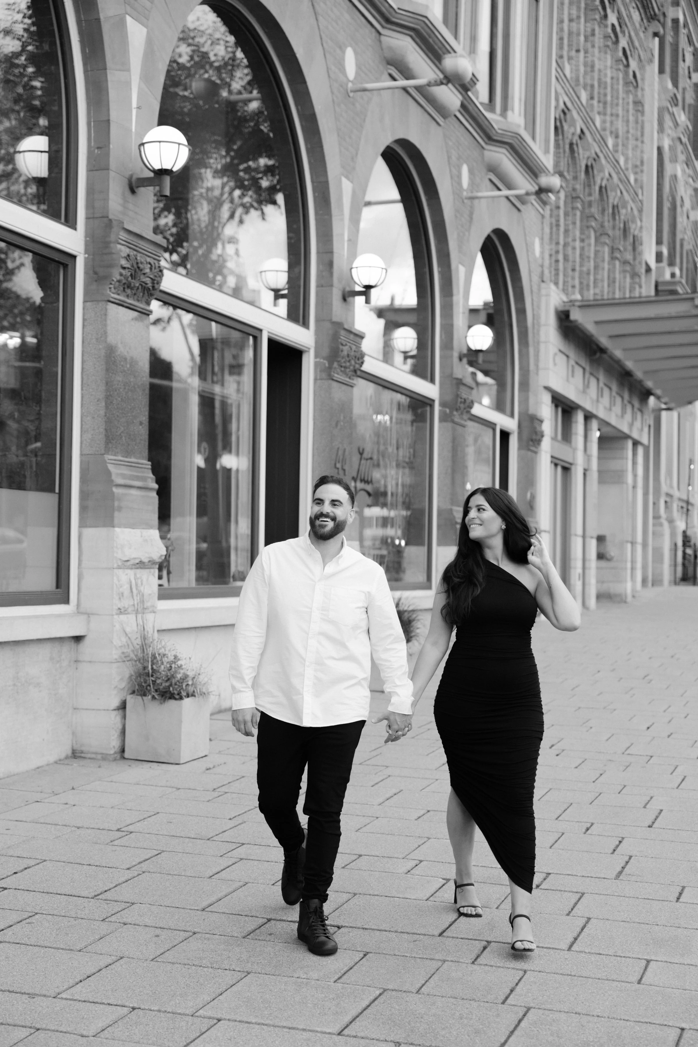 ottawa-downtown-engagement-session-0032.jpg