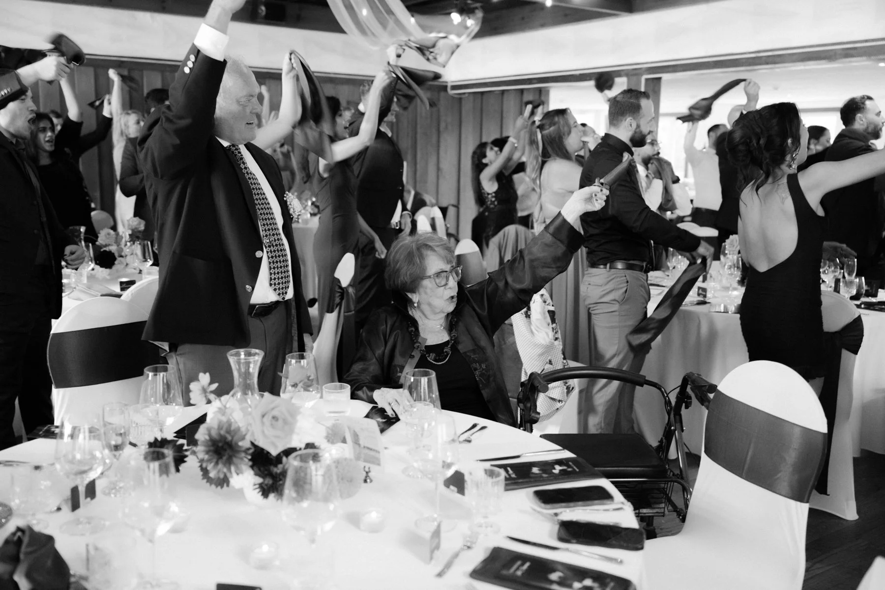 britannia-yacht-club-wedding-mn-0203.jpg